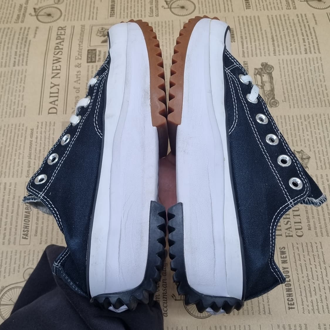 컨버스 런스타 하이크 로우 스니커즈 240 상품이미지5