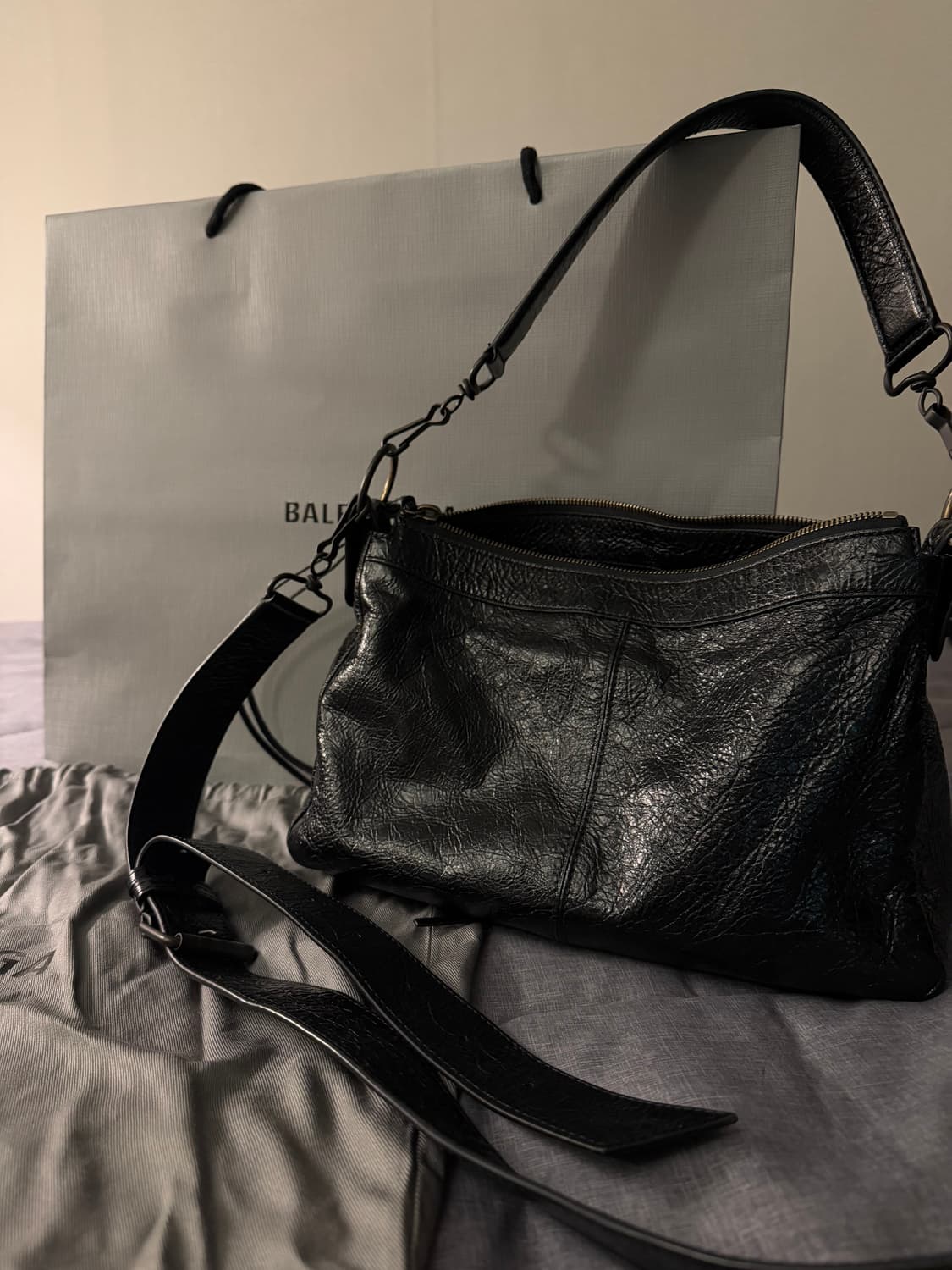 발렌시아가 모터백 스몰 상품이미지3