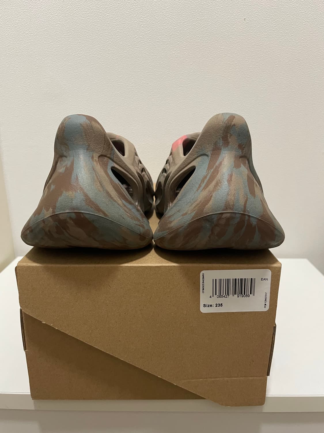 아디다스 이지 폼 러너 믹스 샌드 그레이 235 상품이미지3