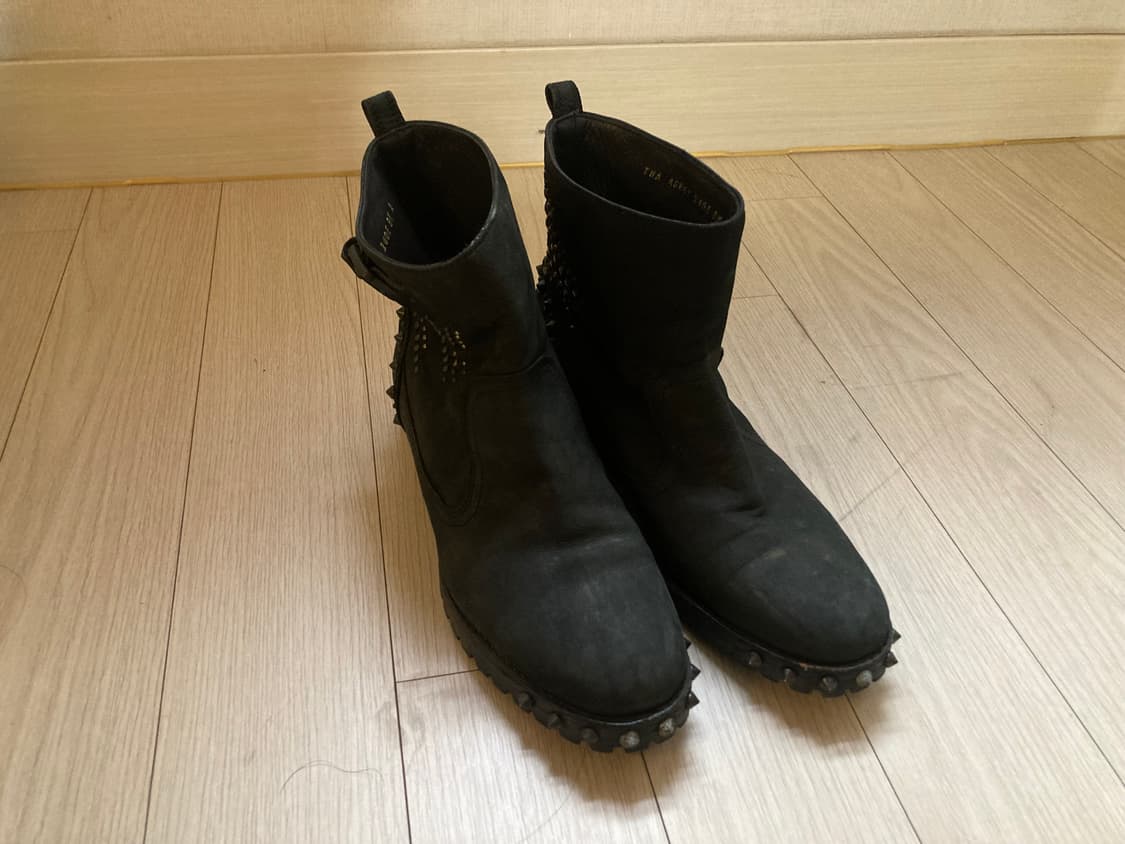 Studded Vintage Boots 상품이미지5