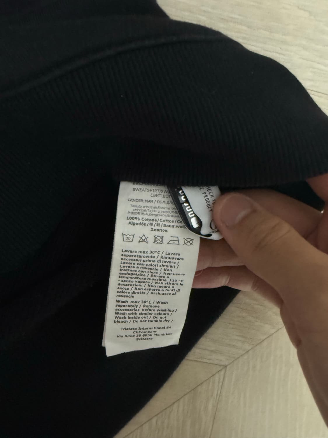 CP컴퍼니 블랙 맨투맨 상태상 M 씨피컴퍼니 시피컴퍼니 상품이미지4