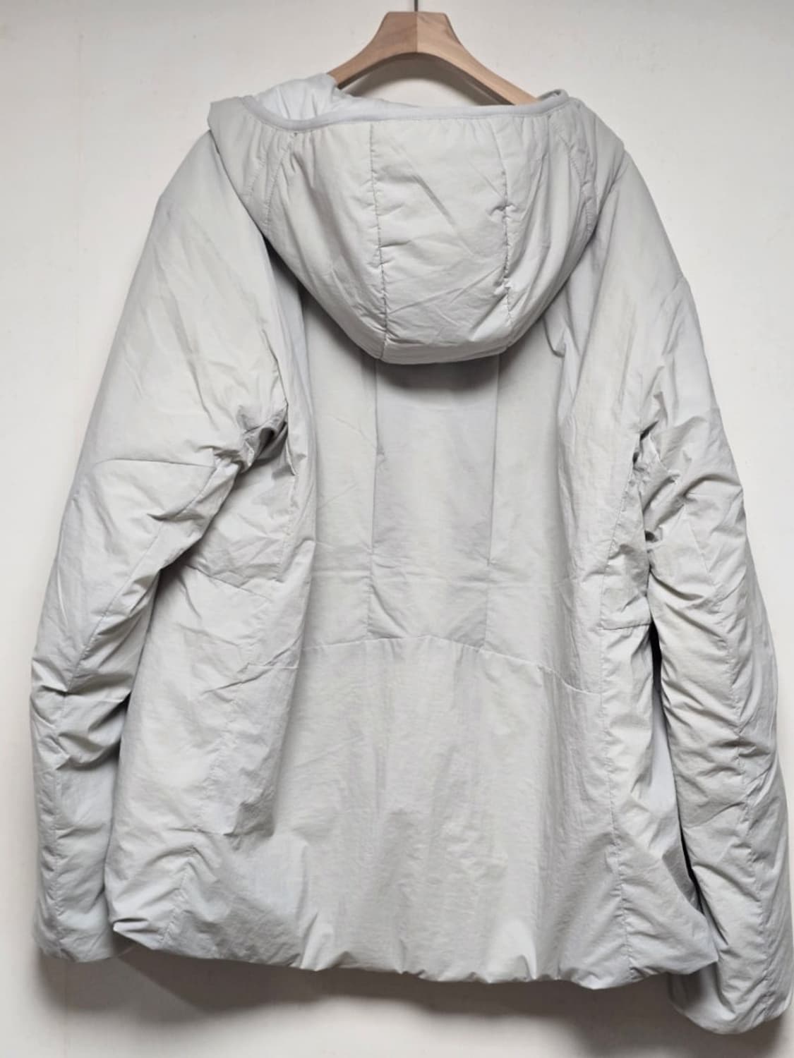 살로몬 모디세이 패딩자켓 라이트 그레이 XL 상품이미지8