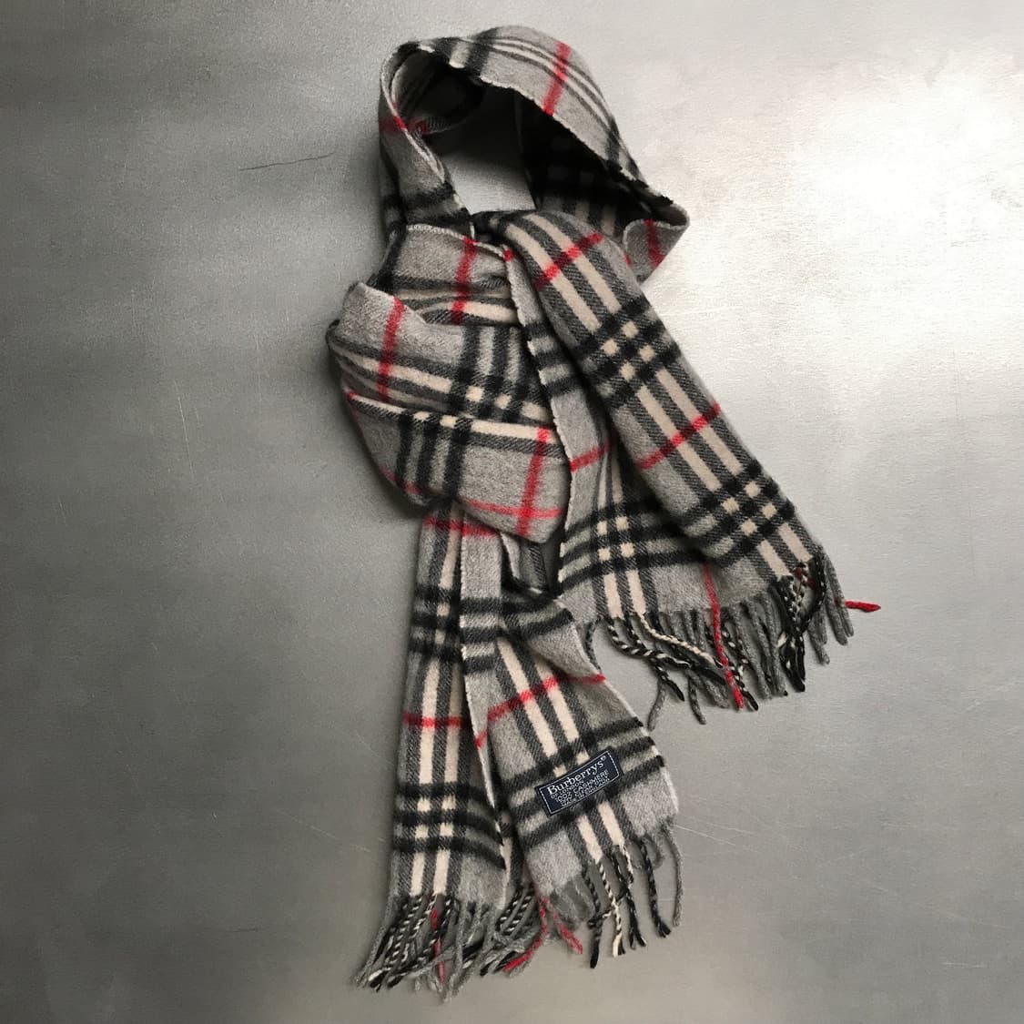 버버리 정품 캐시미어 머플러 그레이 상품이미지4