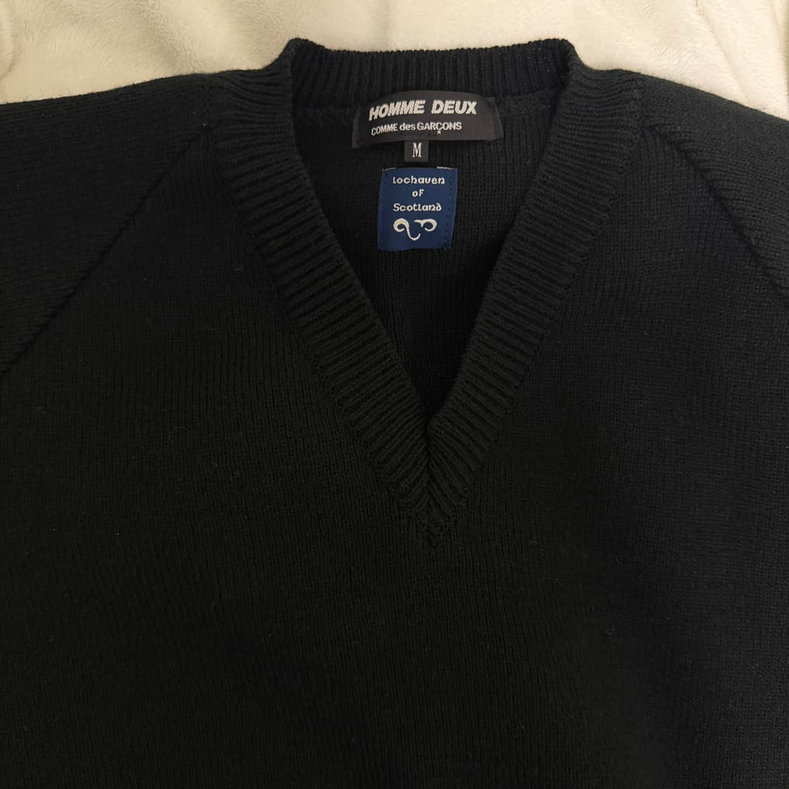 꼼데가르송 옴므 브이넥 절개니트m 상품이미지3