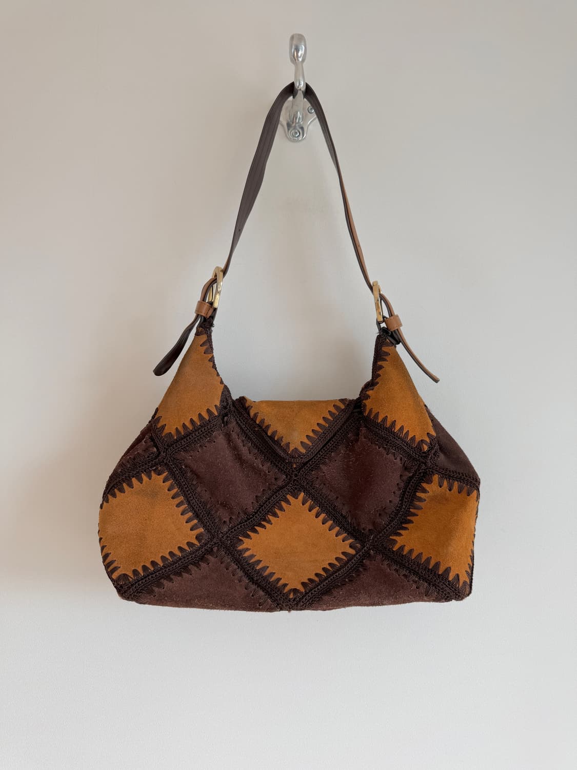 Pre owned 스웨이드 패치워크 호버 숄더백  상품이미지1