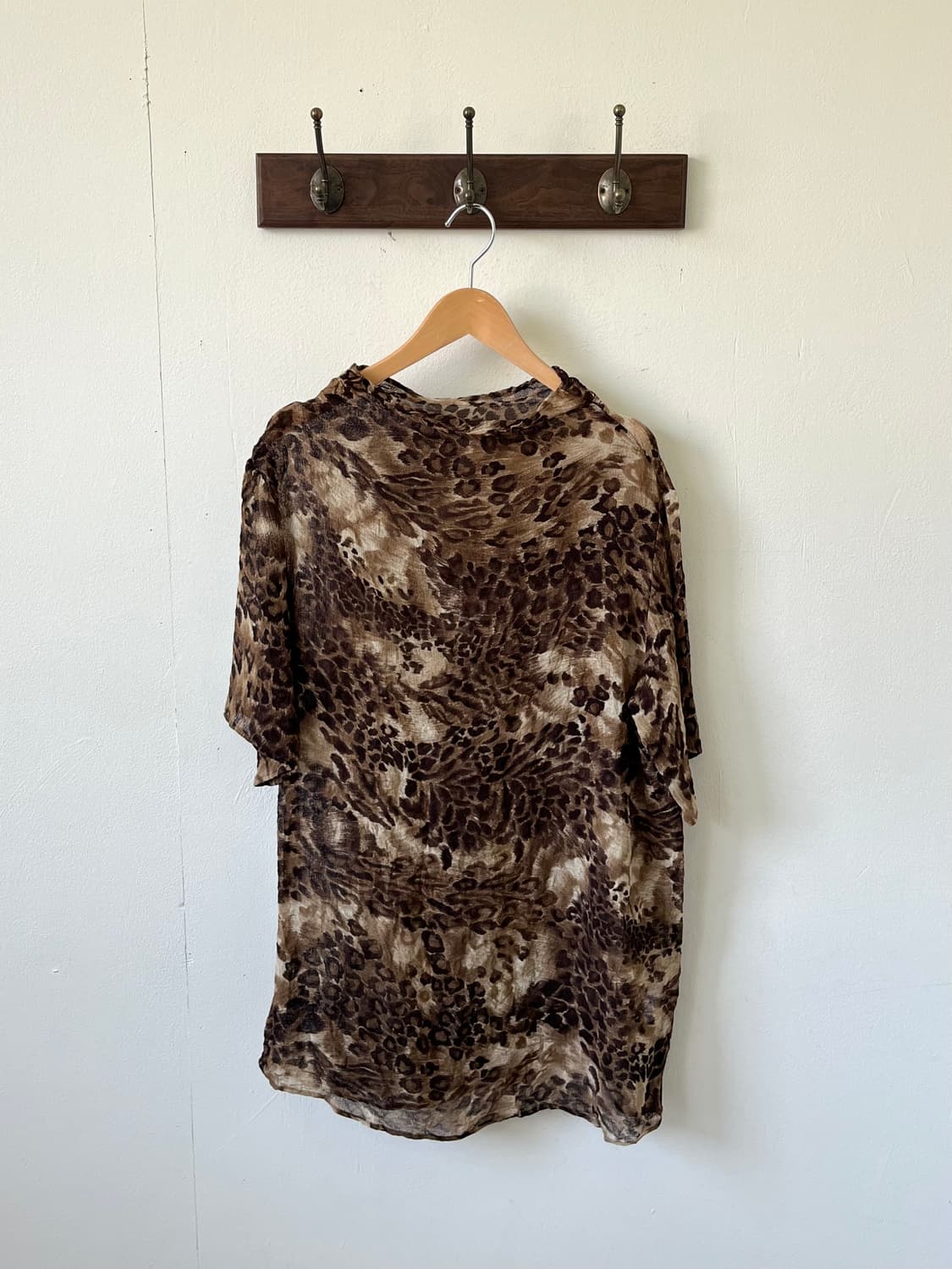 VanFee 레오파드 시스루 오버 탑 상품이미지1