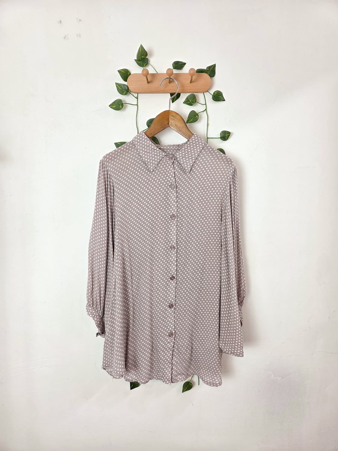 뮤트 핑크 도트 블라우스 상품이미지1