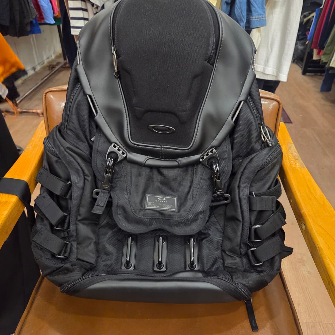 오클리 키친싱크 백팩 스텔스 블랙 상품이미지1