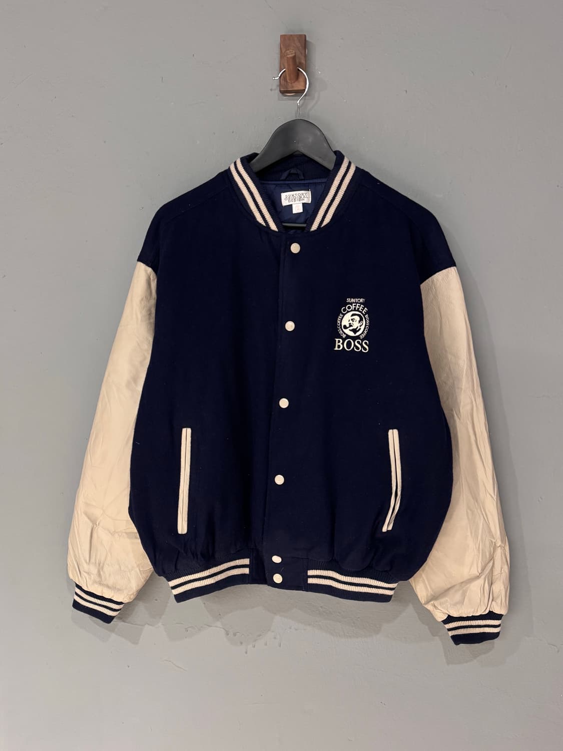 산토리 커피 보스 가죽 울 바시티자켓 상품이미지3