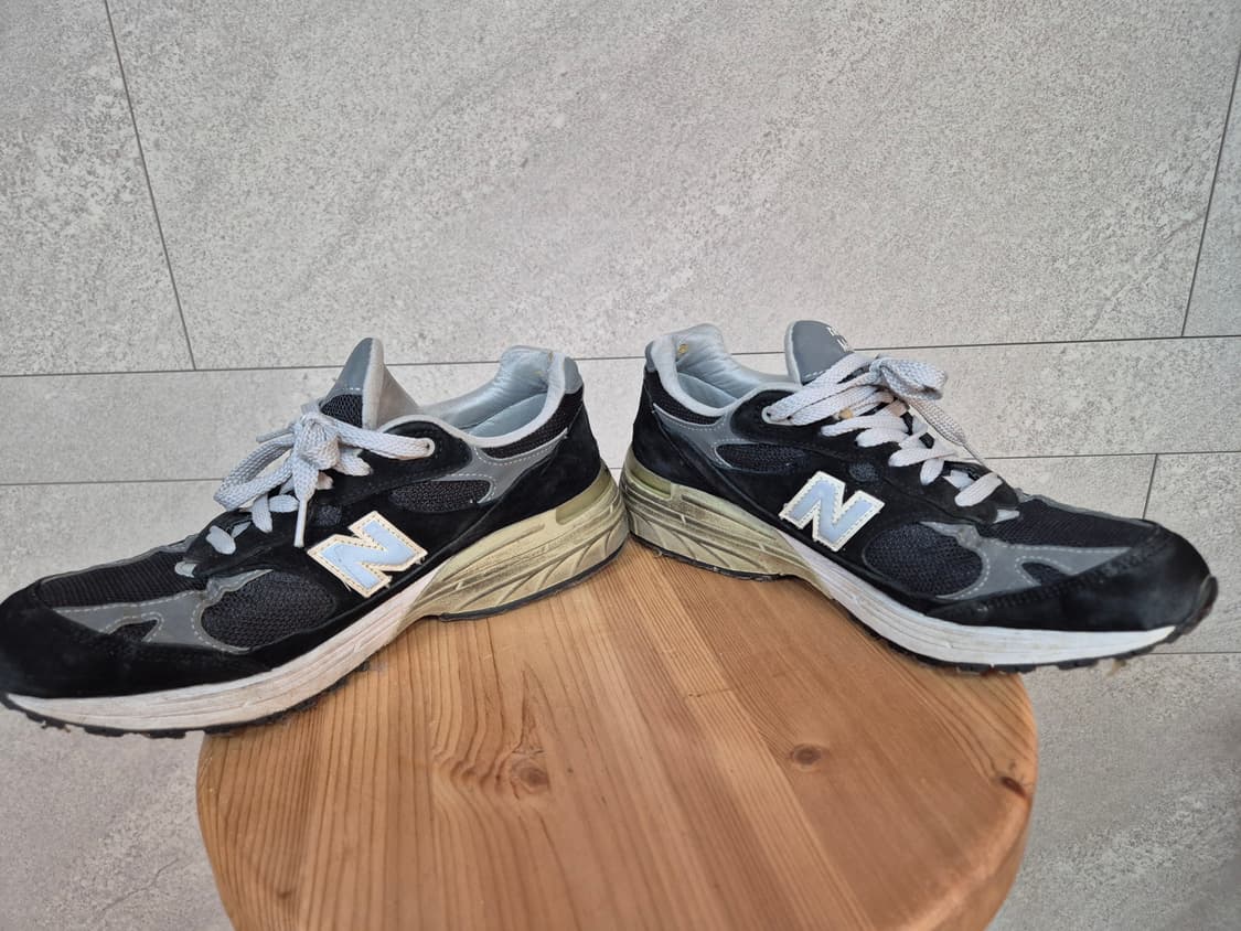 뉴발란스 993 블랙 8반 265cm 신발 상품이미지3