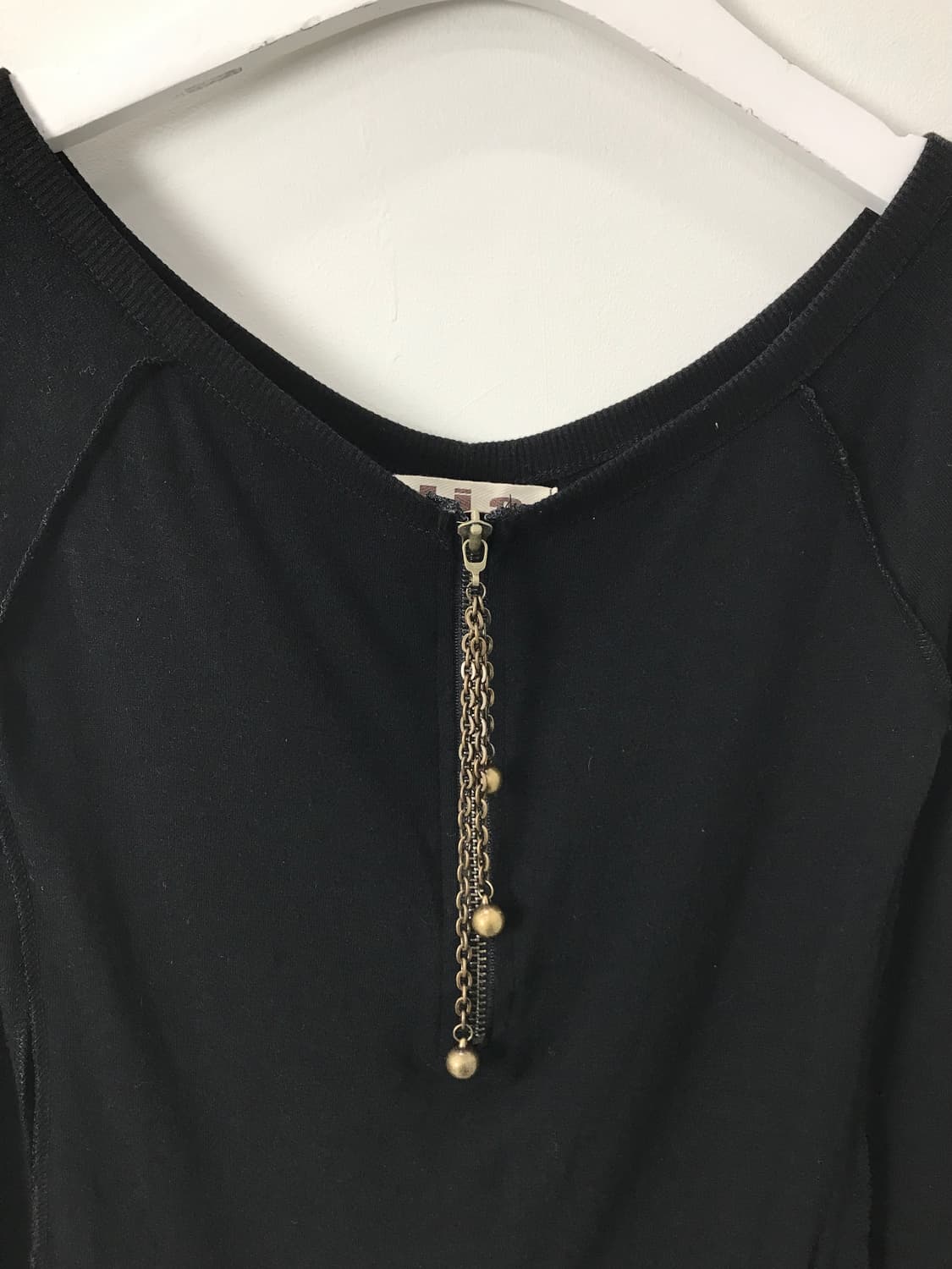 D.I.A. Zip Detail Cropped Knit Top 상품이미지6