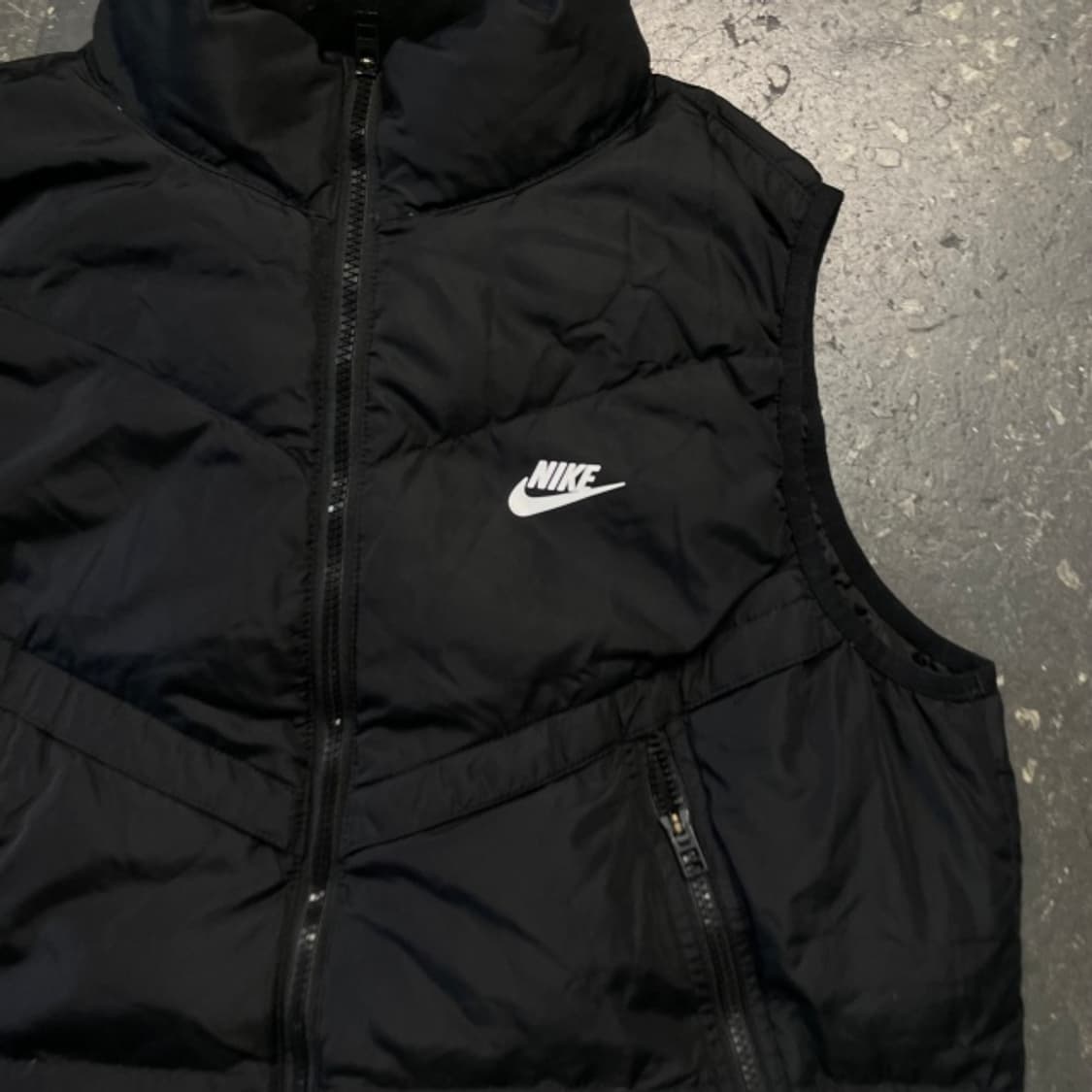 100 나이키 스톰핏 패딩조끼 상품이미지2