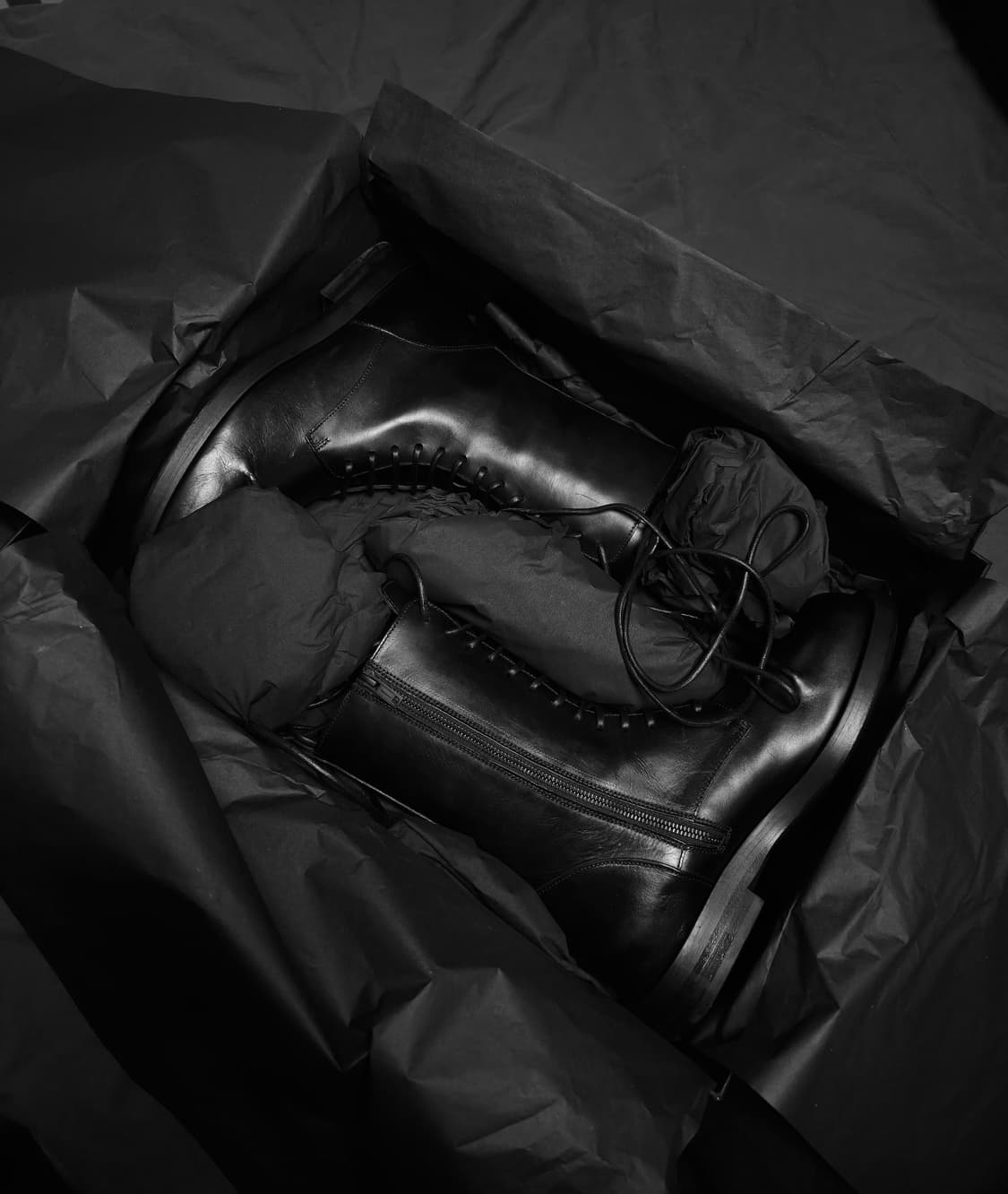 [42] Ann demeulemeester 블랙 길리안 핀턱 컴뱃 부츠 상품이미지1