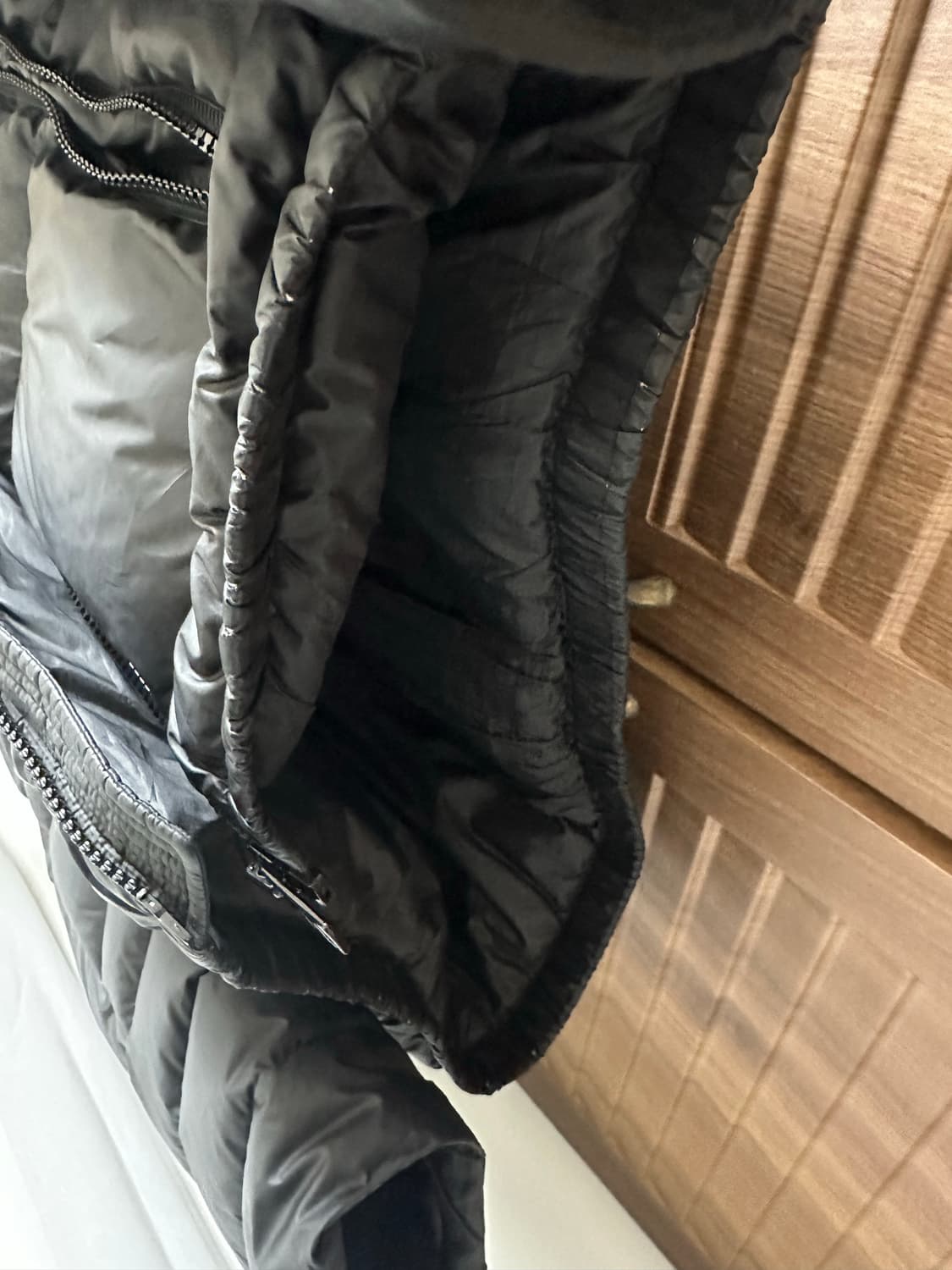 [48] 프라다 10fw 리나일론 패딩  상품이미지4