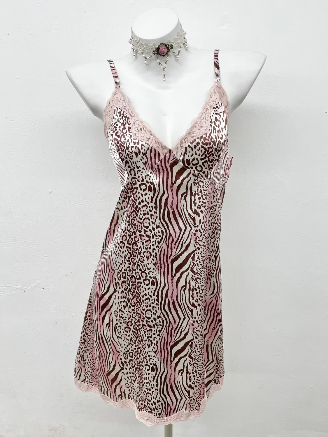 핑크 갸루 새틴 호피 슬립 상품이미지1