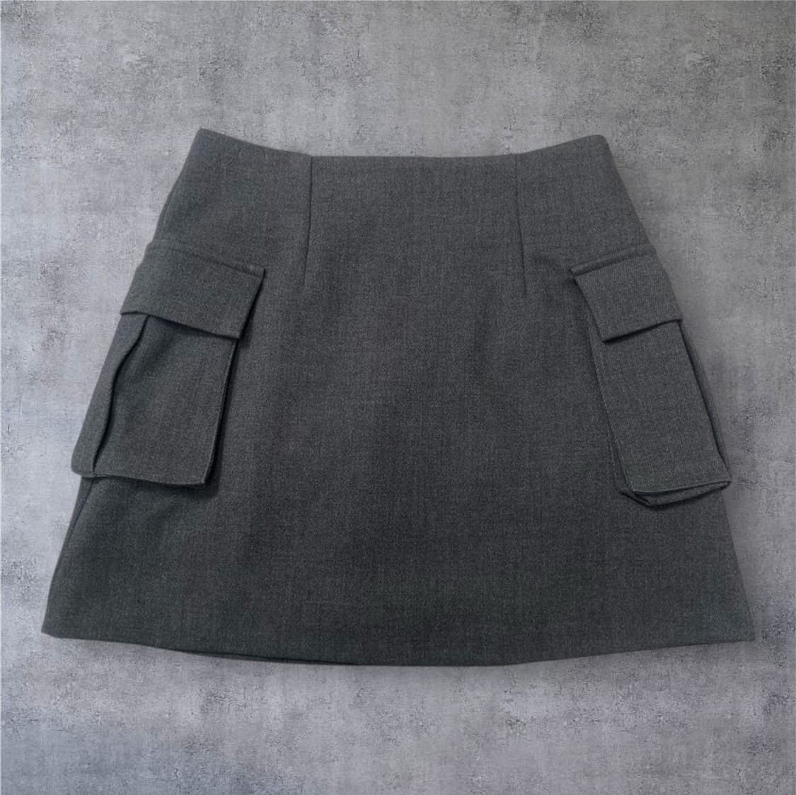 젠틀우먼 그레이 프레피룩 와펜 오버핏 자켓 카고 미니스커트 셋업 M 상품이미지7