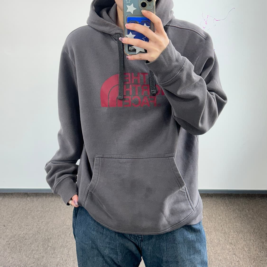 The north face 노스페이스 레드 로고 애쉬브라운 후드티 상품이미지1