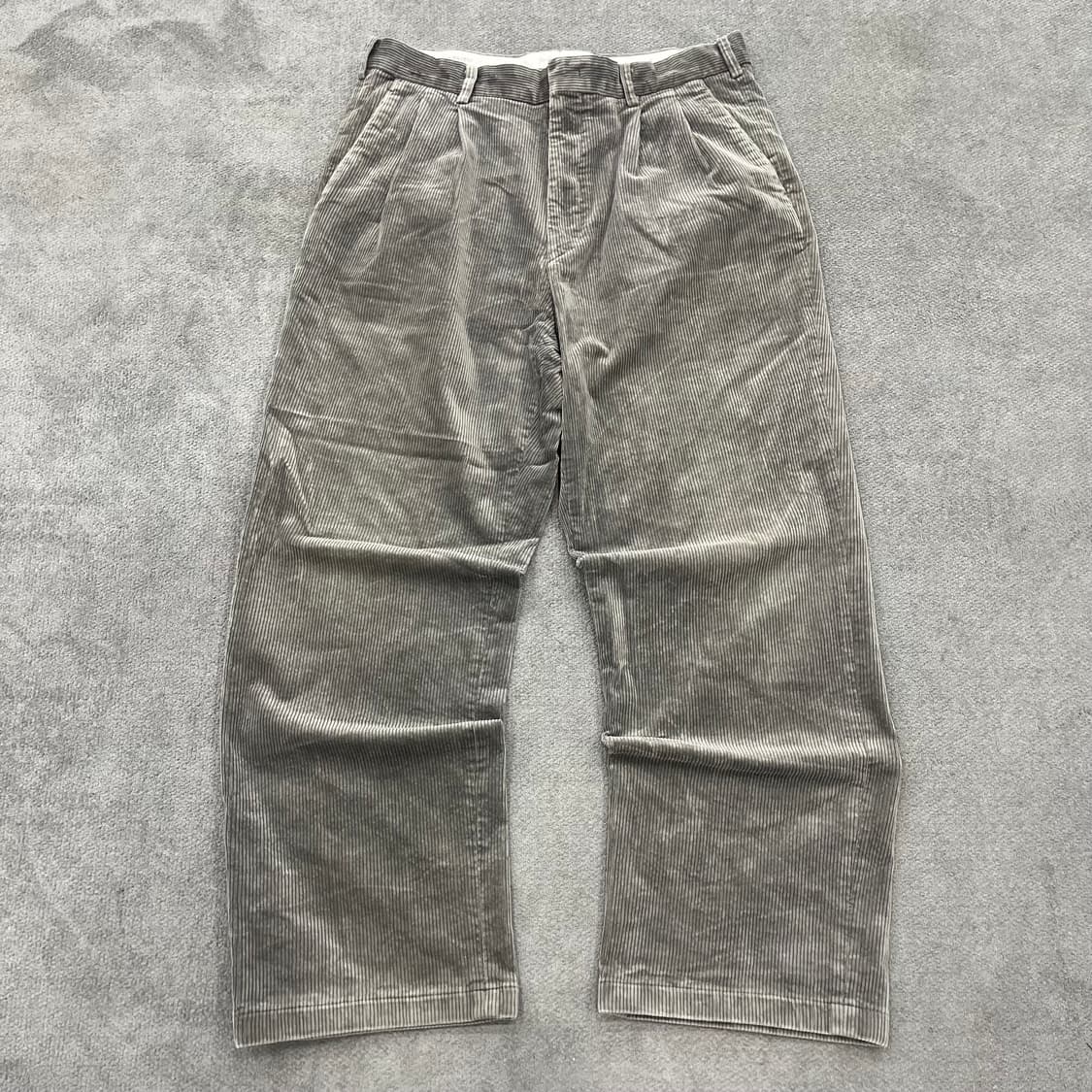 34 입생로랑 뿌르옴므 그레이 코듀로이 팬츠 상품이미지1