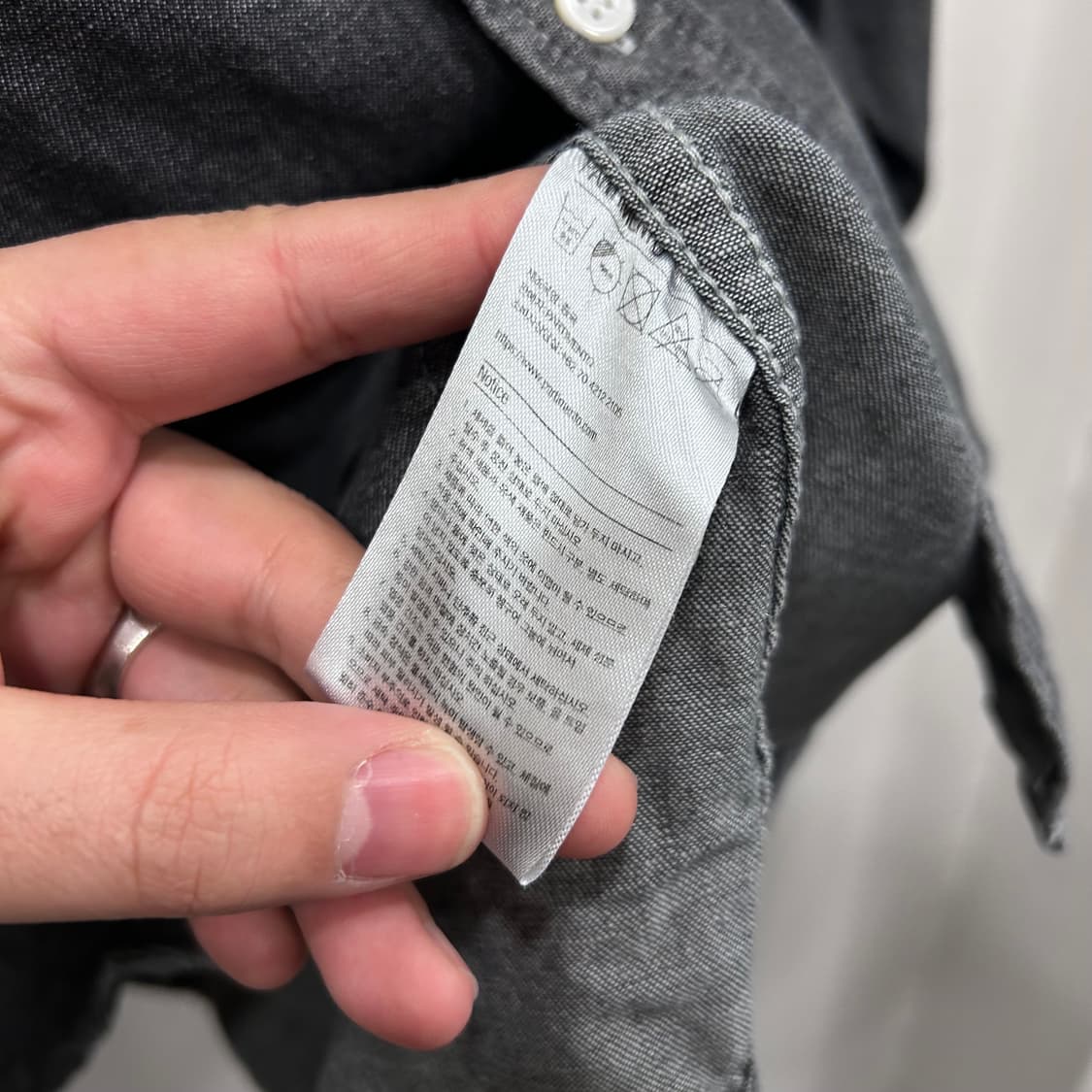 파르티멘토 워시드 흑청 오버핏 데님 셔츠 상품이미지4