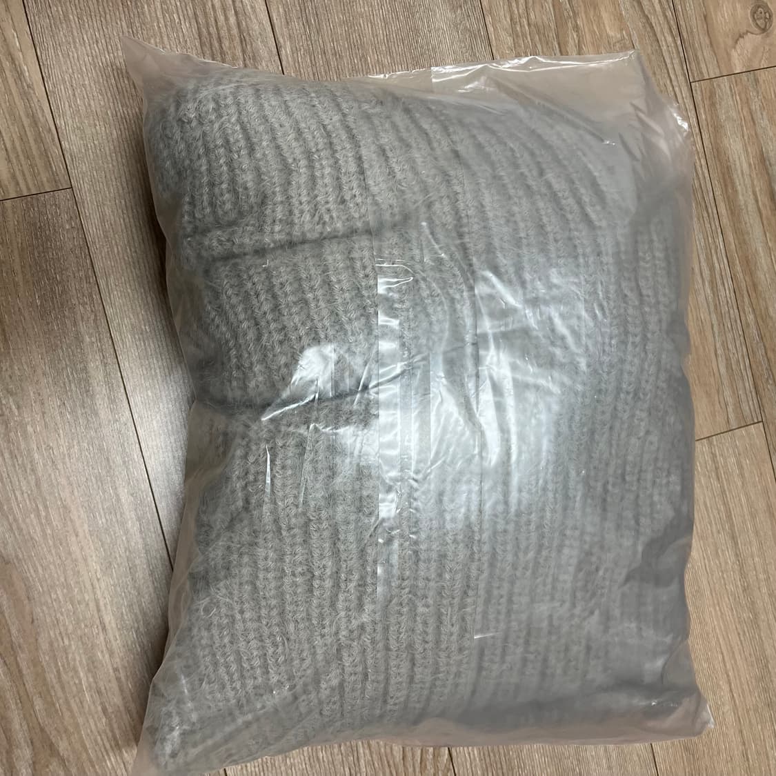 클리시어 워니하우스 팔레트 오프숄더 니트 마롱라떼 상품이미지3