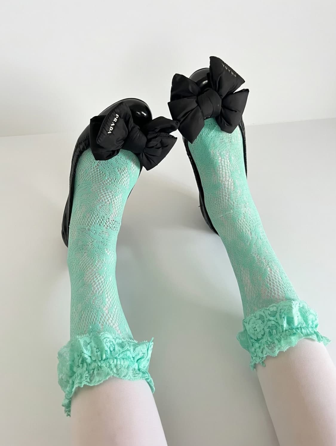 프라다 리본 플랫 슈즈 상품이미지6