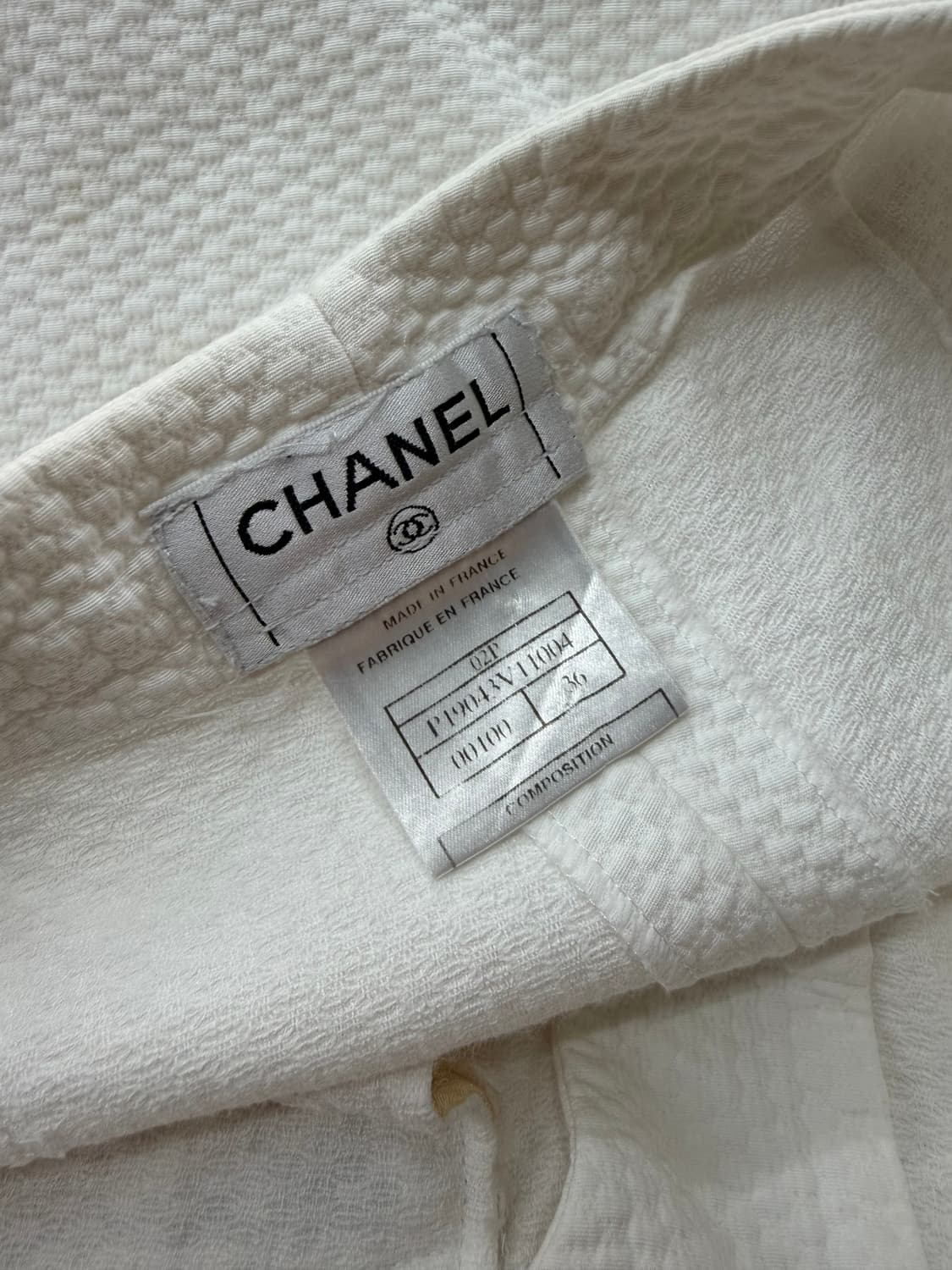 .36/ 샤넬 02AW 화이트 엠보싱 코튼 팬츠 상품이미지9