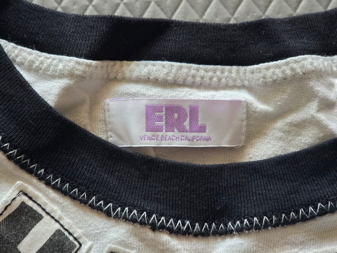 (M) ERL Hurts lover 링거 티 상품이미지2