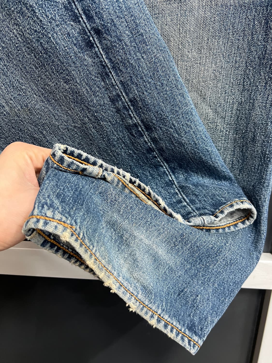 Levis 리바이스 501 버튼플라이 데님 팬츠 상품이미지4