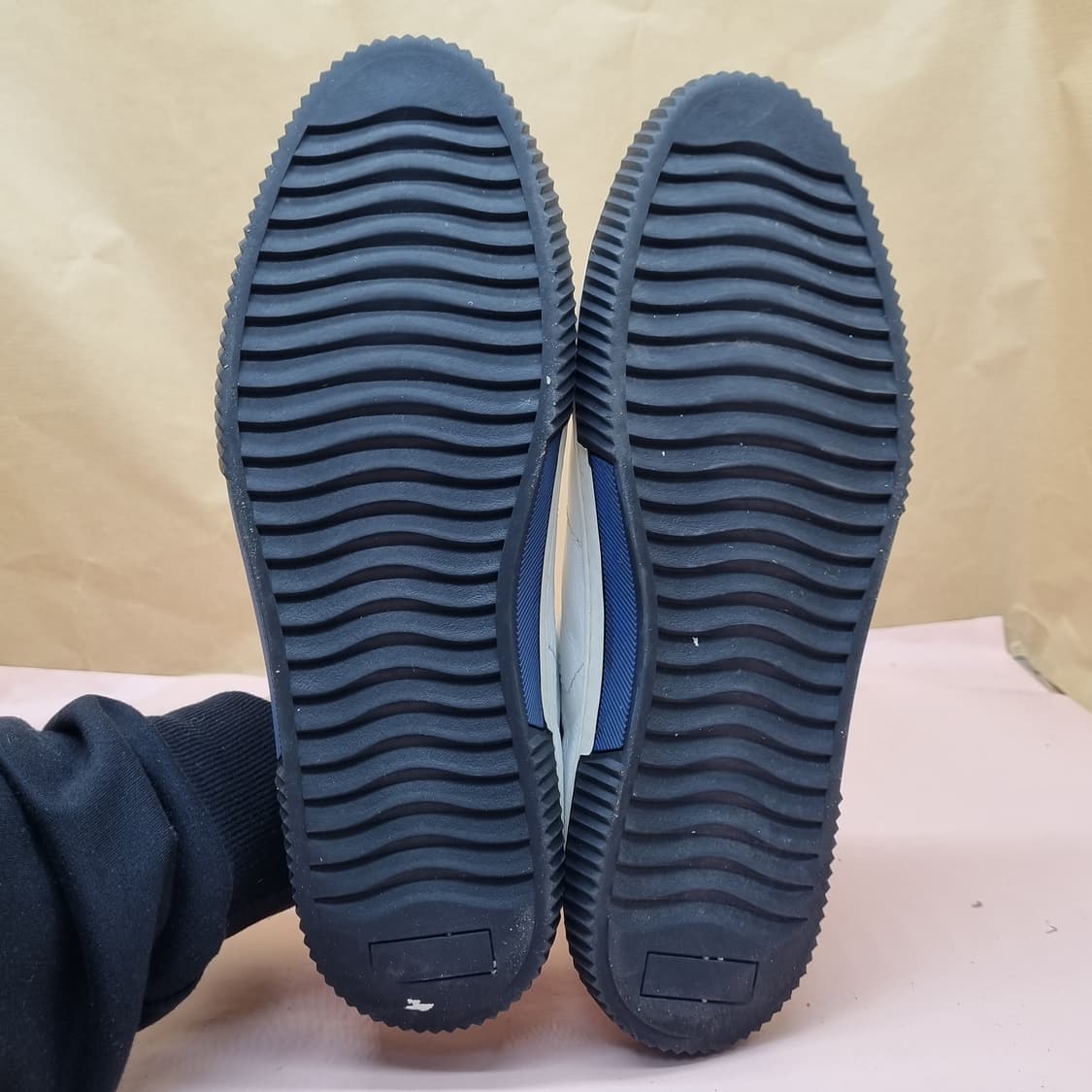 탠디 옴므 소가죽 남성스니커즈270 상품이미지3