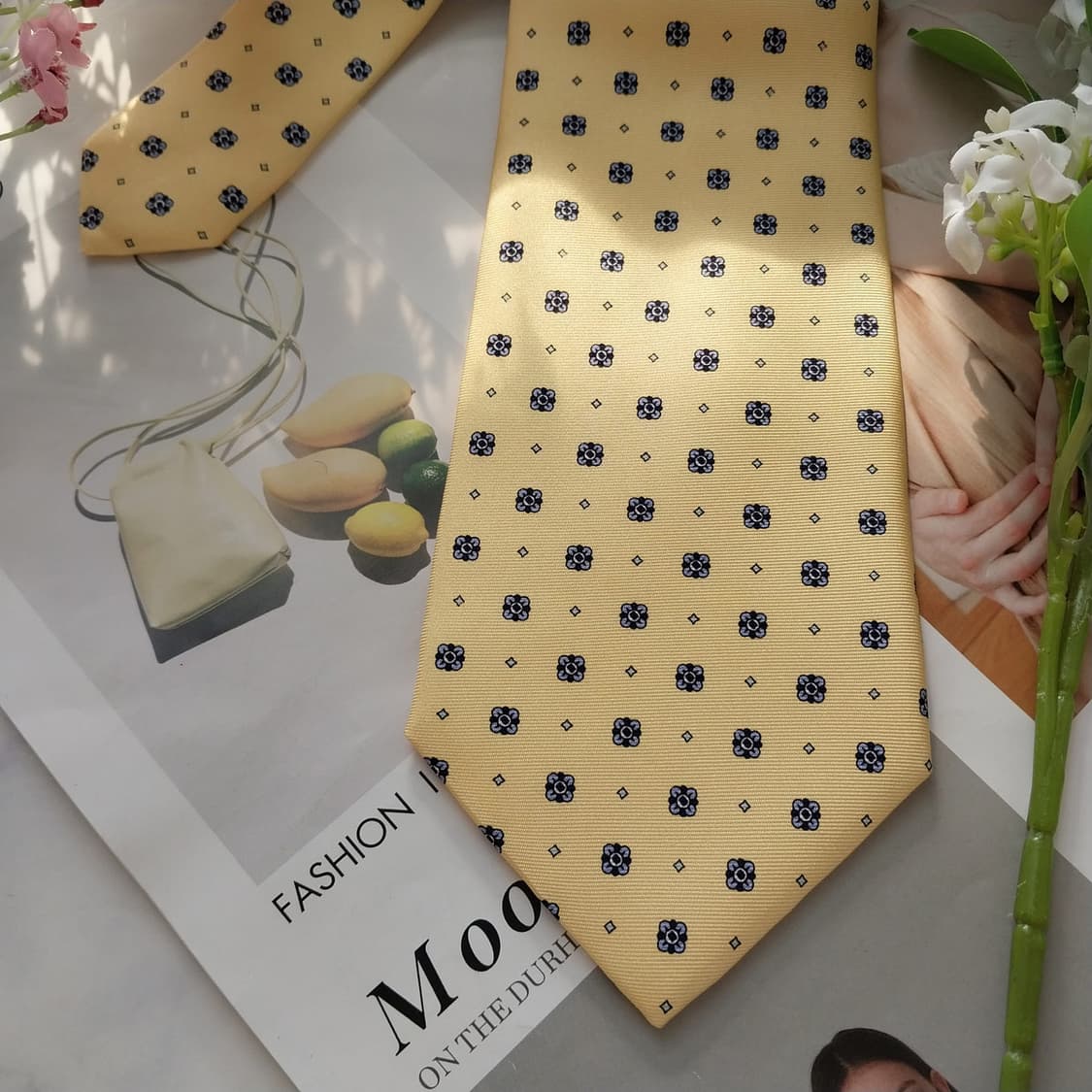 프란지 실크 레몬 플라워 모티브 넥타이 9.3cm 새제품 K1630
 상품이미지4