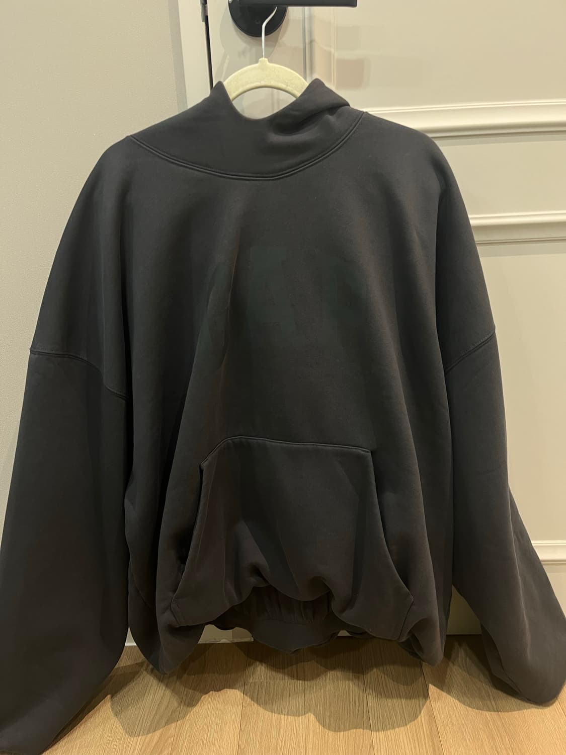 이지 갭 엔지니어드 바이 발렌시아가 도브 후드 블랙 XL 상품이미지2