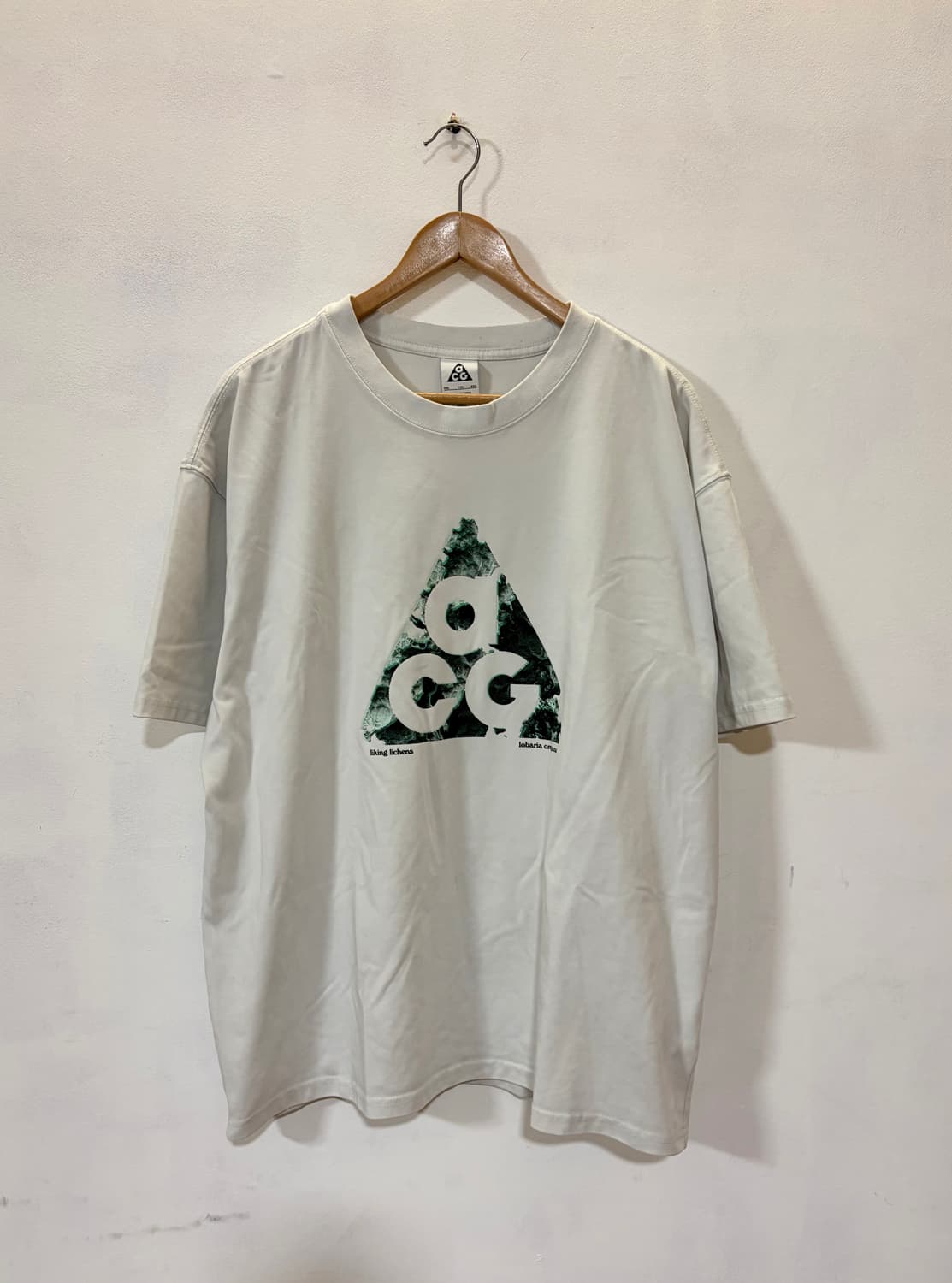 나이키 ACG 화이트 반팔 티셔츠 xxl 상품이미지1