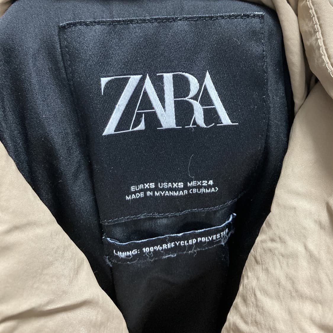 자라 여성오버핏패딩자켓 베이지 XS 상품이미지4