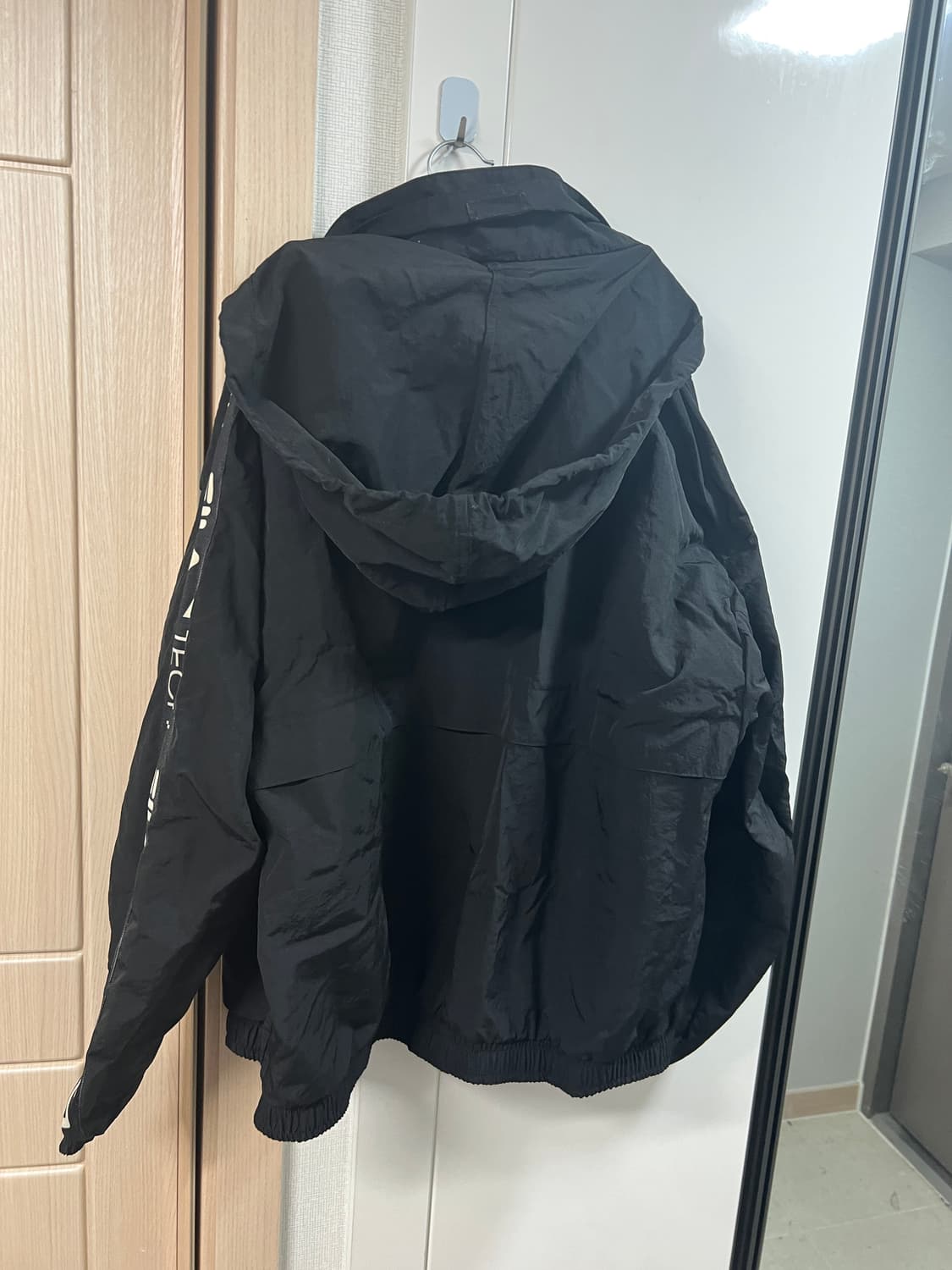 [XL] FILA 필라 테크 바람막이 점퍼 상품이미지4