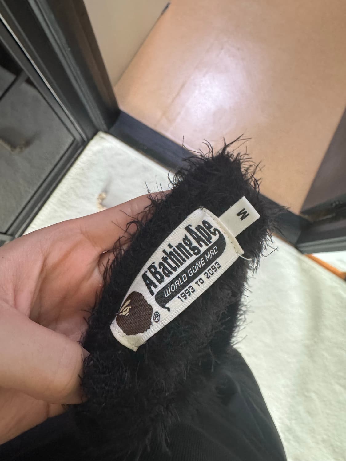 베이프 페이스 니트 팝니다 상품이미지3