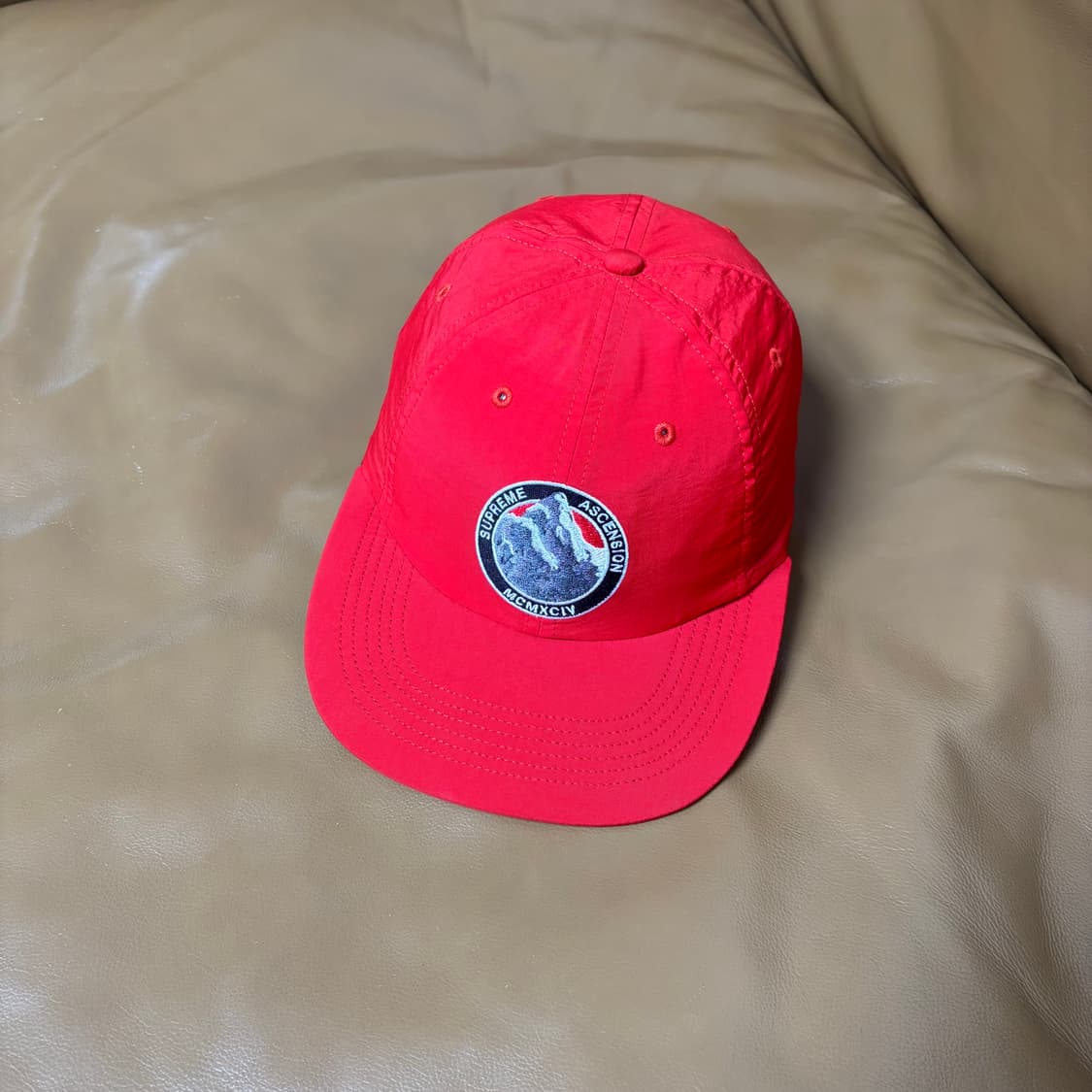 슈프림 6패널 볼캡 모자 설산 레드 상품이미지1