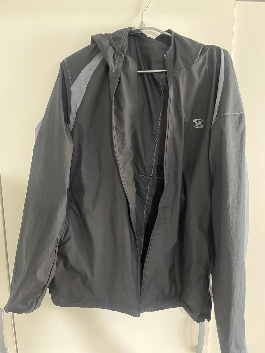 산산기어 패널드 자켓 블랙 판매합니다. 25ss 상품이미지2