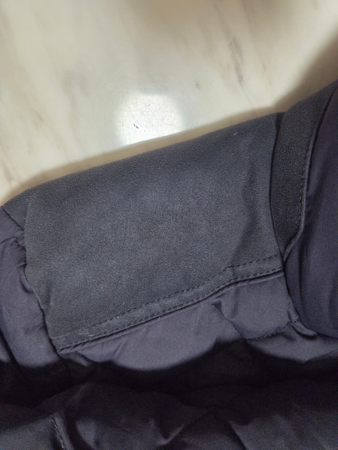 헤지스 스웨이드 배색 퀼팅 다운 자켓 상품이미지7