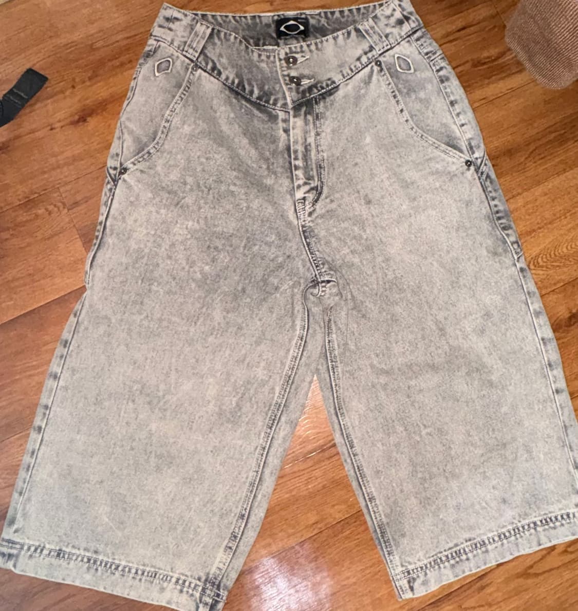 미스치프 워시드 버뮤다 블리치드 그레이 상품이미지1