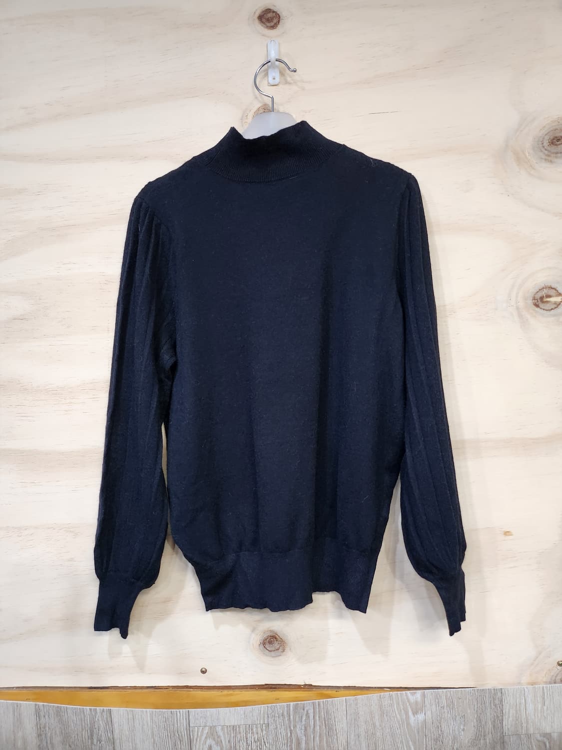 524) 반폴라 블랙 퍼프 니트 상품이미지2