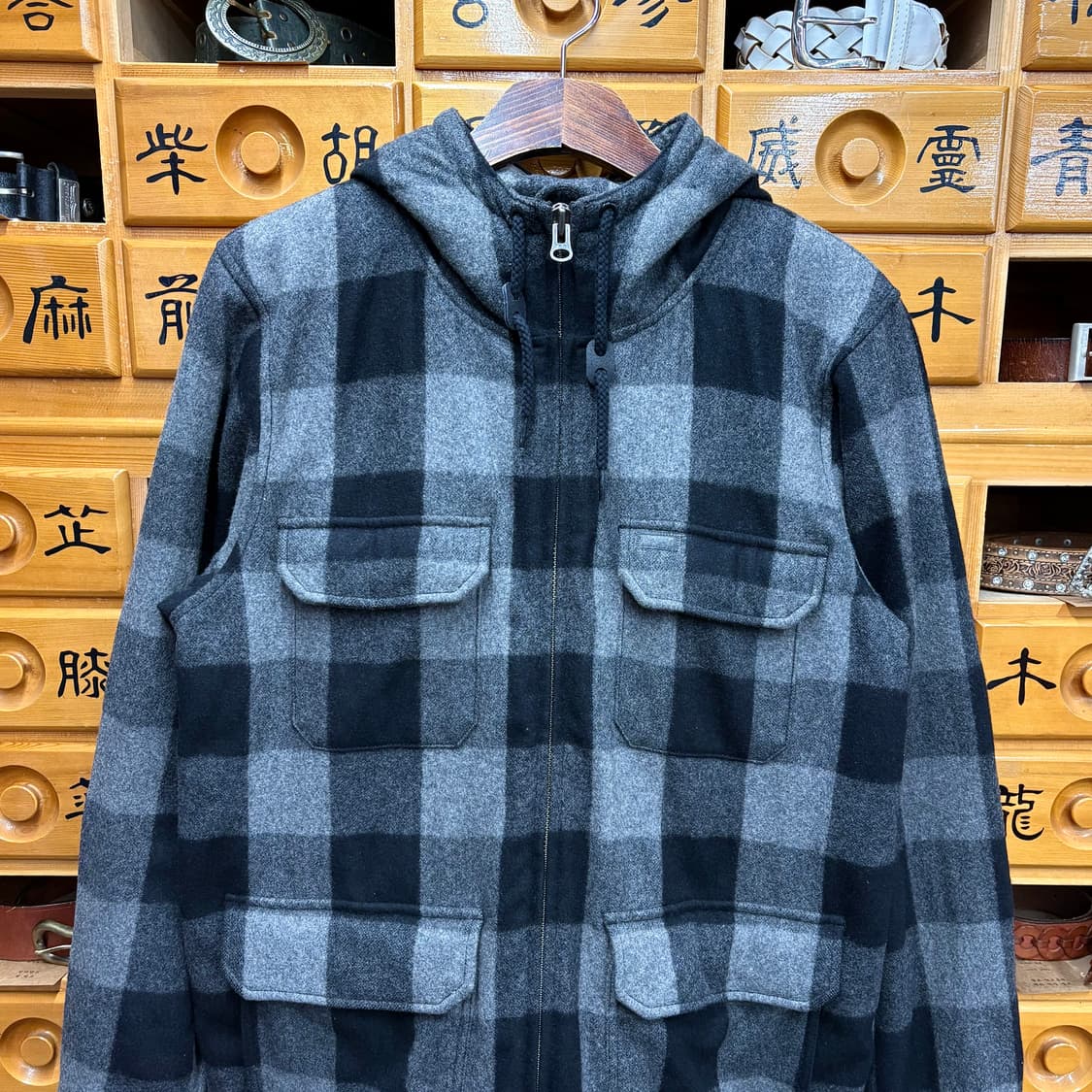 (M) 칼하트 컬트 포켓 디테일 하프 모직 체크 코트 상품이미지2