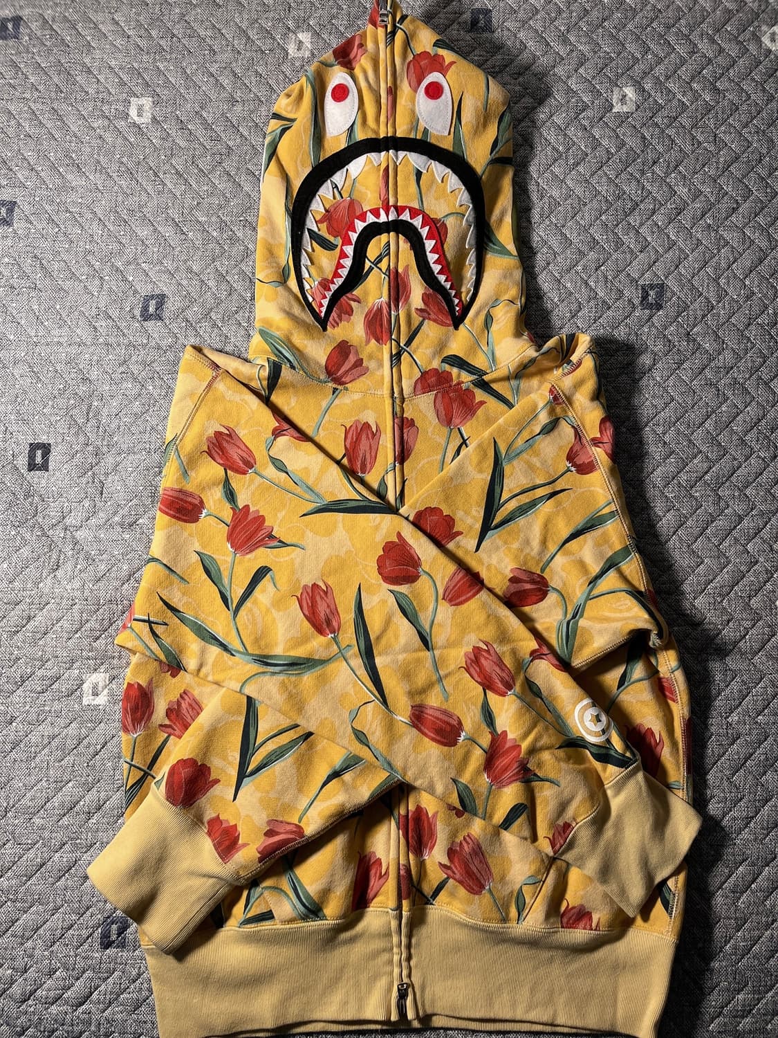 [급처] 베이프 장미 샤크후드 일본판 상품이미지2