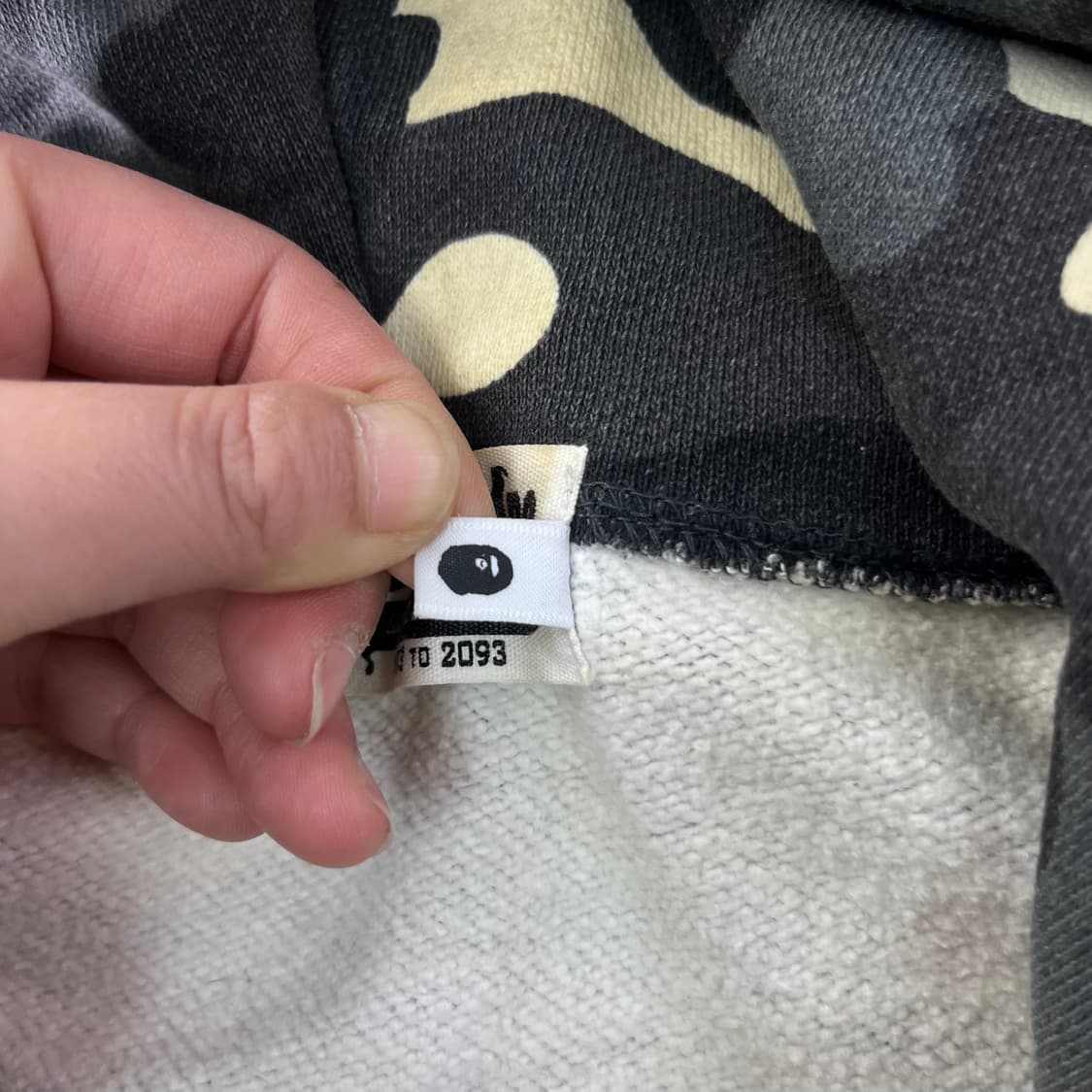 100 베이프 시티 카모 샤크 야광 후드집업  상품이미지5