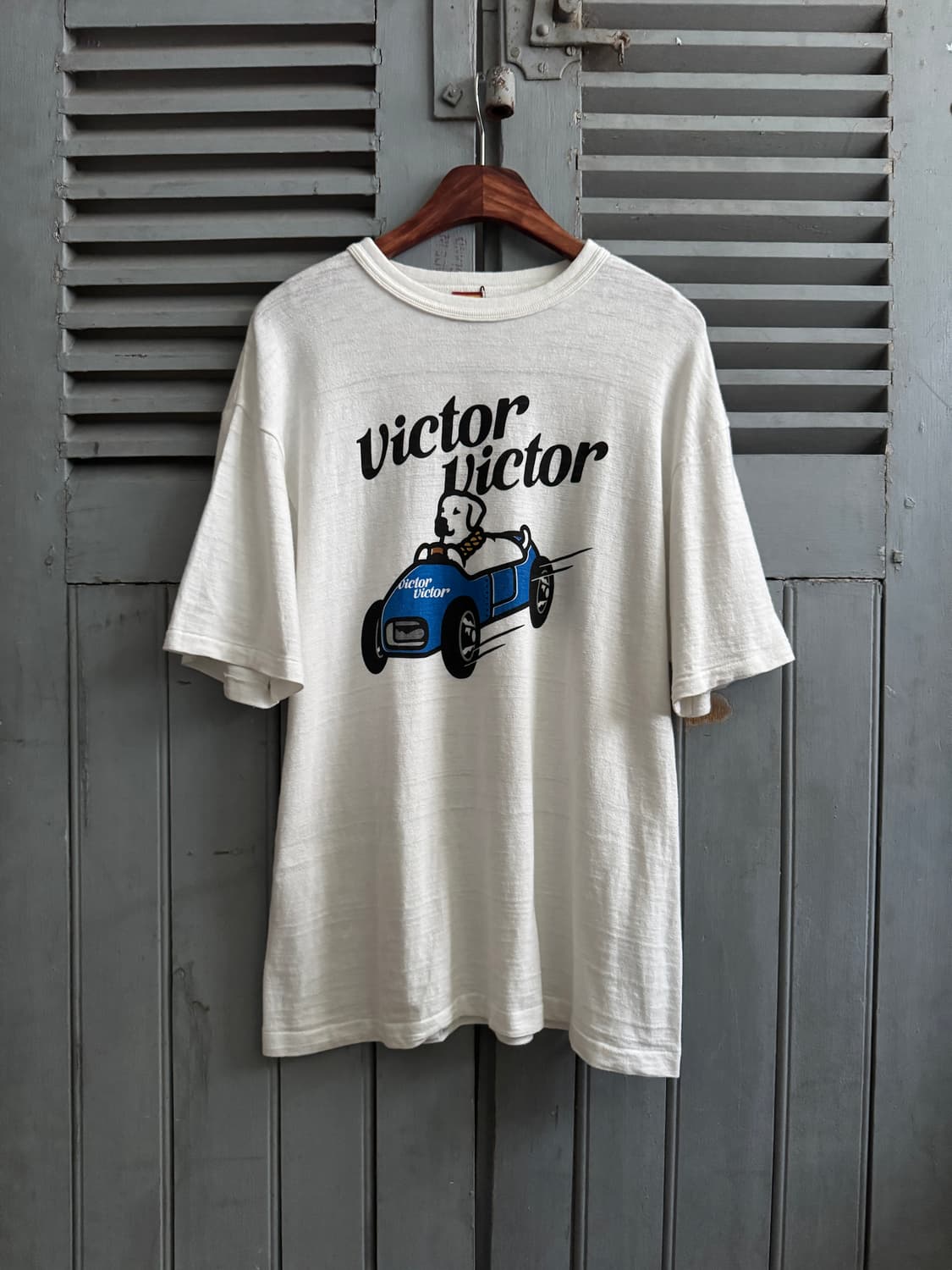 [L]휴먼메이드 x Victor Victor 레이싱 독 프린팅 티셔츠 상품이미지2