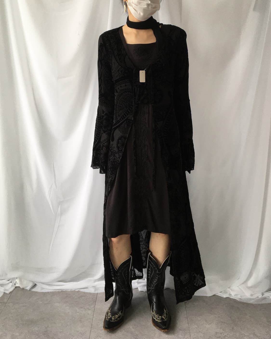 Oriental velvet pattern point long cardi 상품이미지1