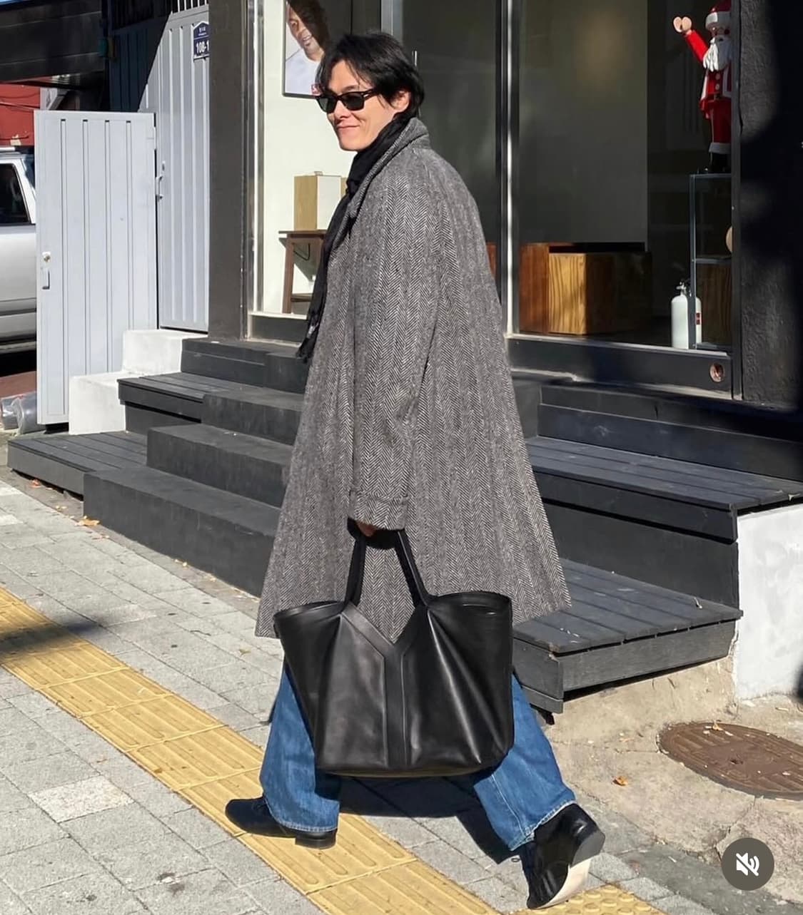 생로랑 y그랜드 토트백 상품이미지4
