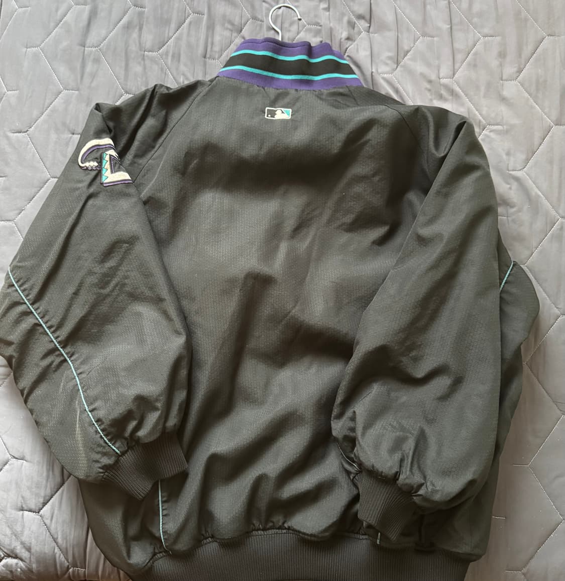 마제스틱 애리조나 다이아몬드 스타디움 점퍼 상품이미지4