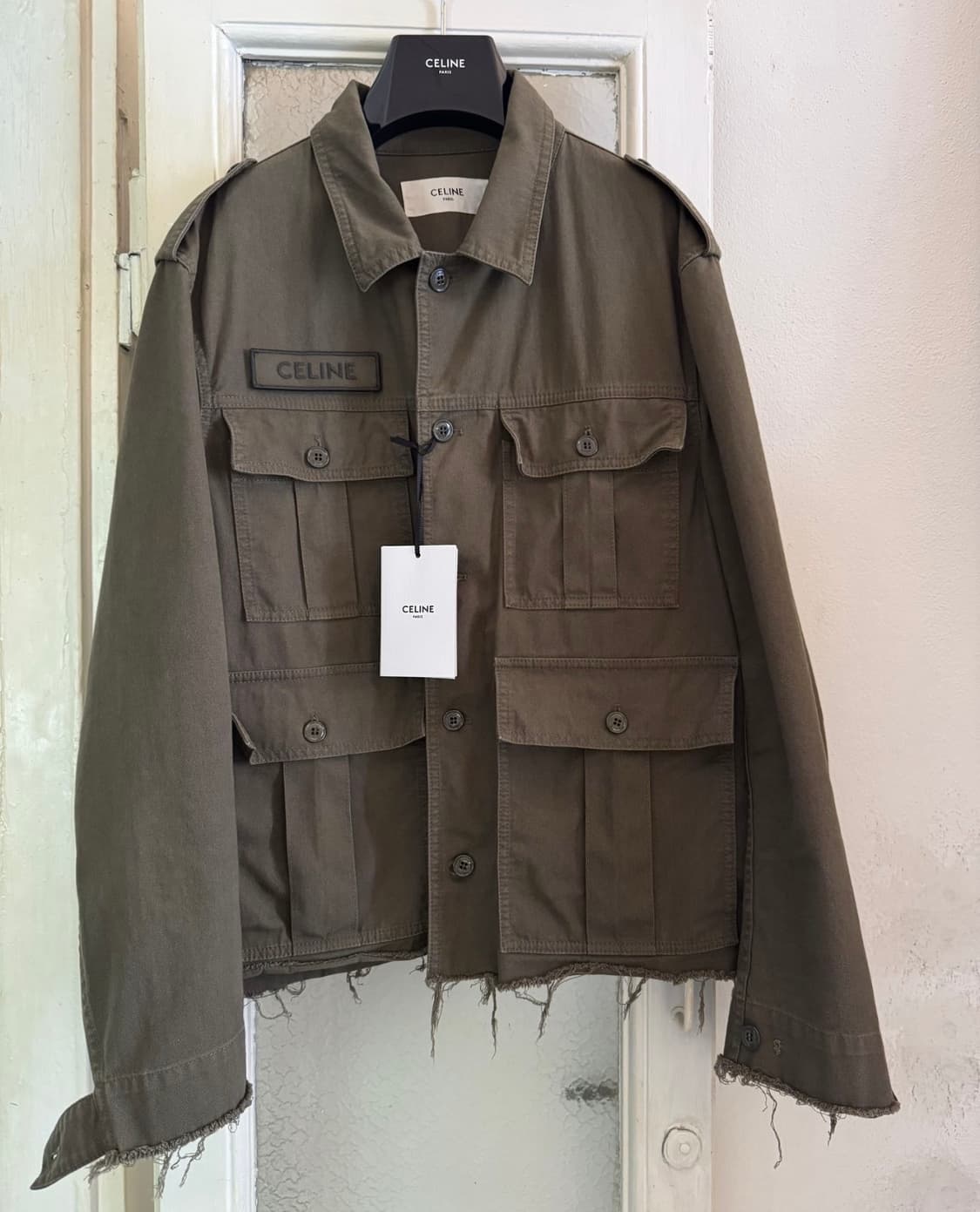 [BTS 뷔님 착용] 셀린느 25ss 사파리 카키 필드 자켓 상품이미지3