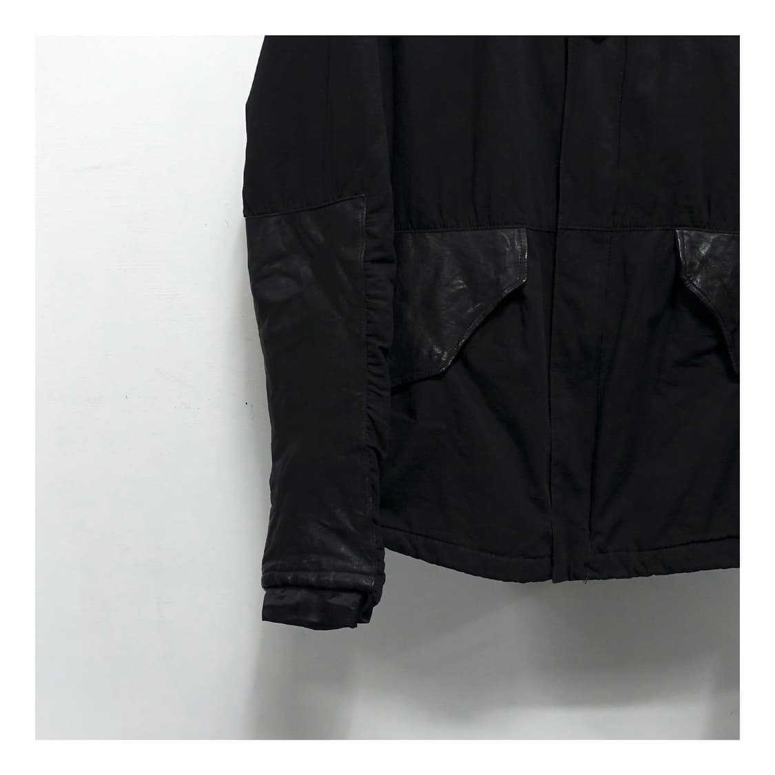 [3]RIPVANWINKLE 립반윙클 카우레더 나일론 파카 상품이미지7