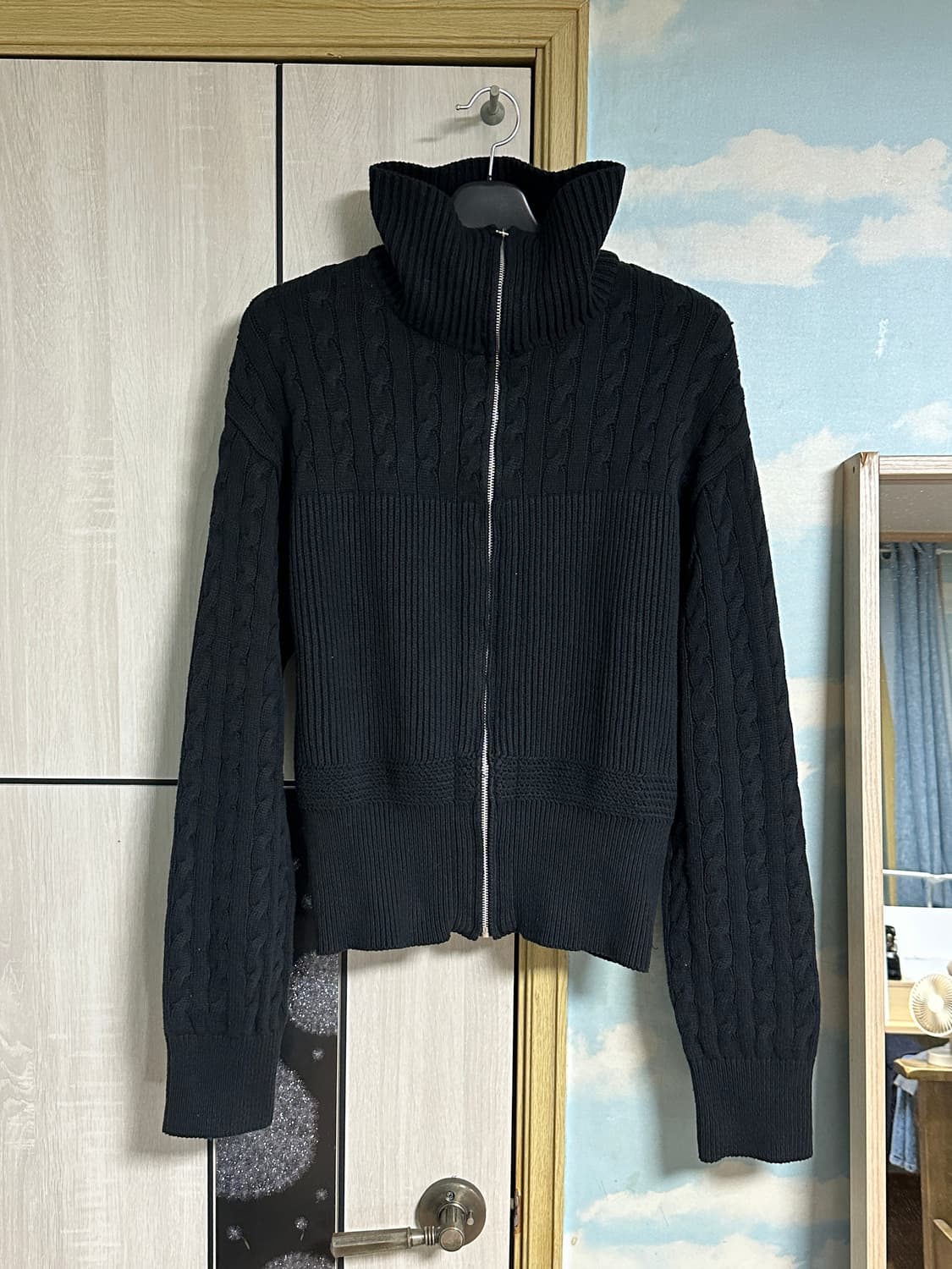 (2) 타일레 하이넥 케이블 집업 다크네이비 상품이미지2